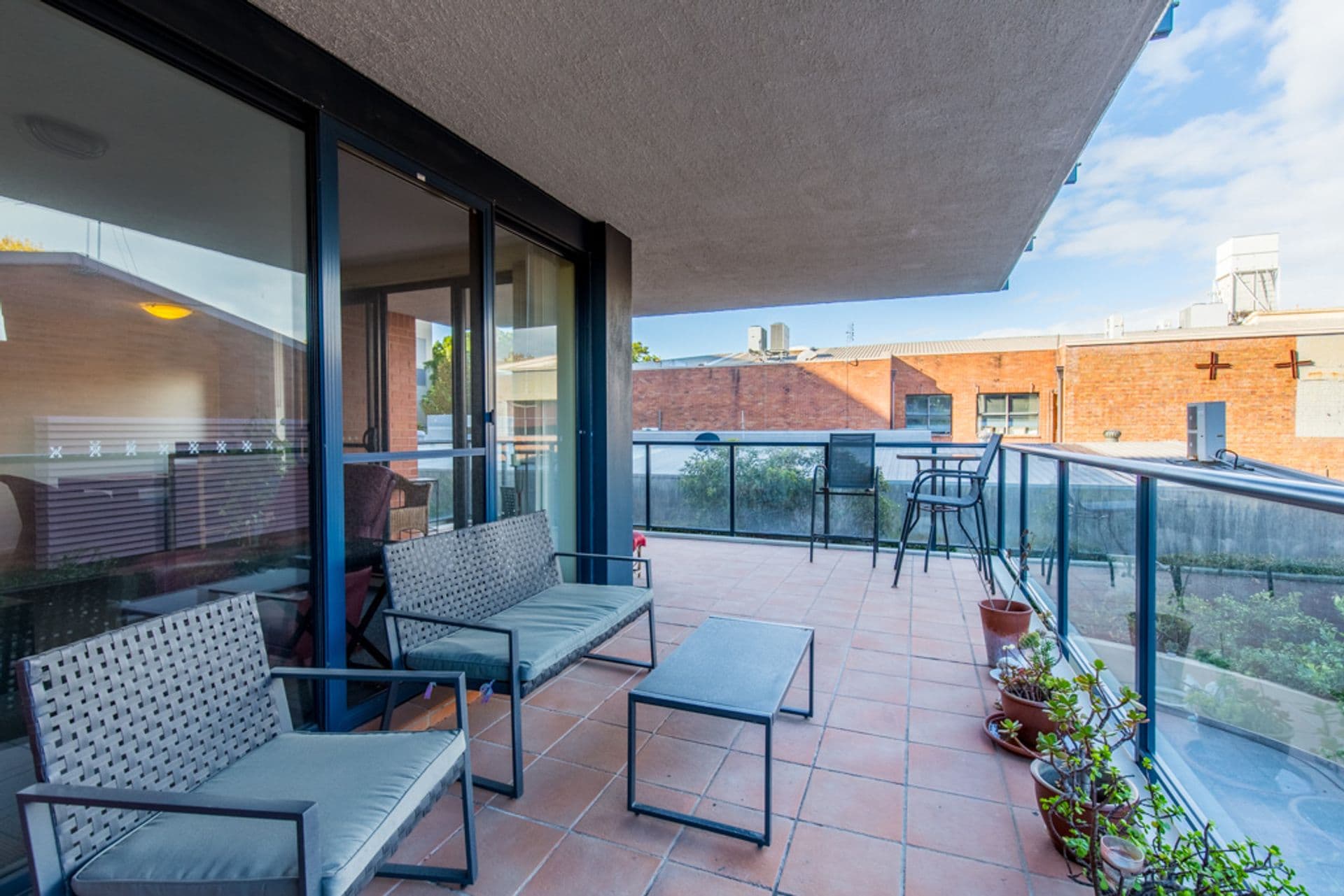 205/4 Ravenshaw Street, Newcastle West, NSW, 2302, Newcastle West - Thumbnail 2