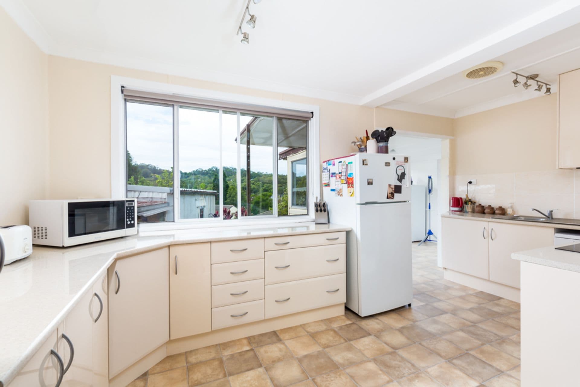 22 Alder Crescent, Gateshead, NSW, 2290, Wagga Wagga - Thumbnail 5