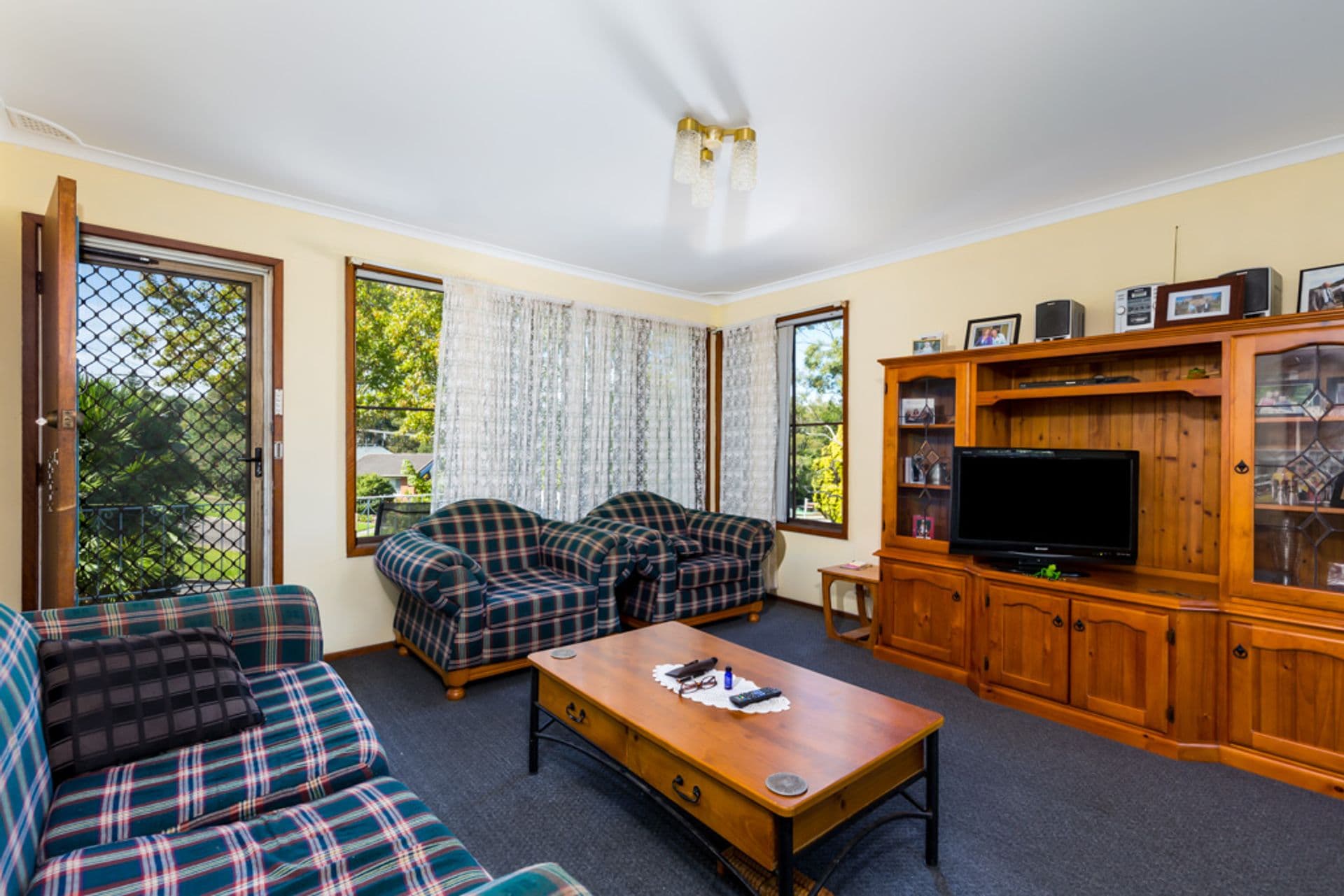 61 Alexander Parade, Charlestown, NSW, 2290, Charlestown - Thumbnail 2