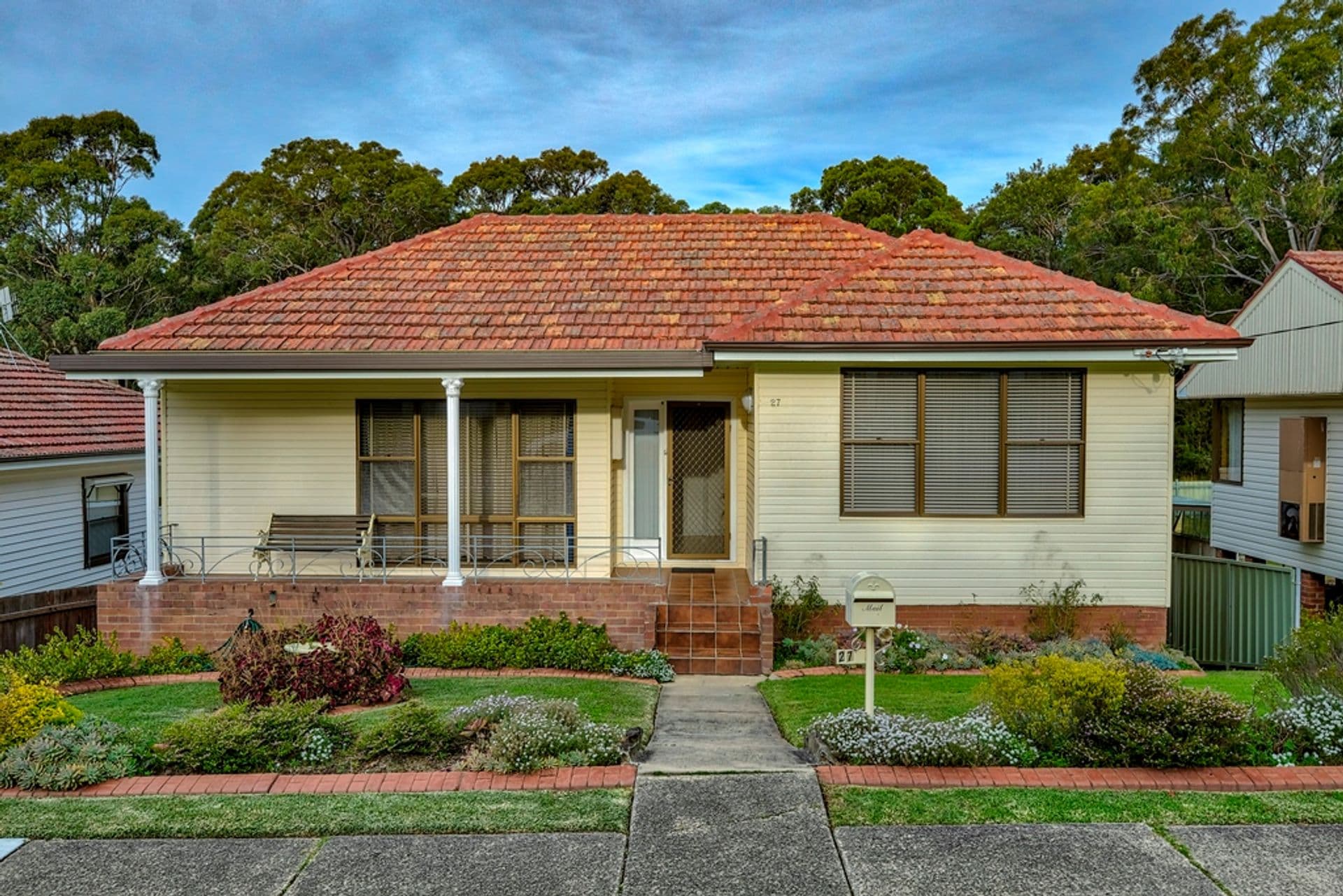 27 Grayson Avenue, Kotara, NSW, 2289, Kotara - Thumbnail 2