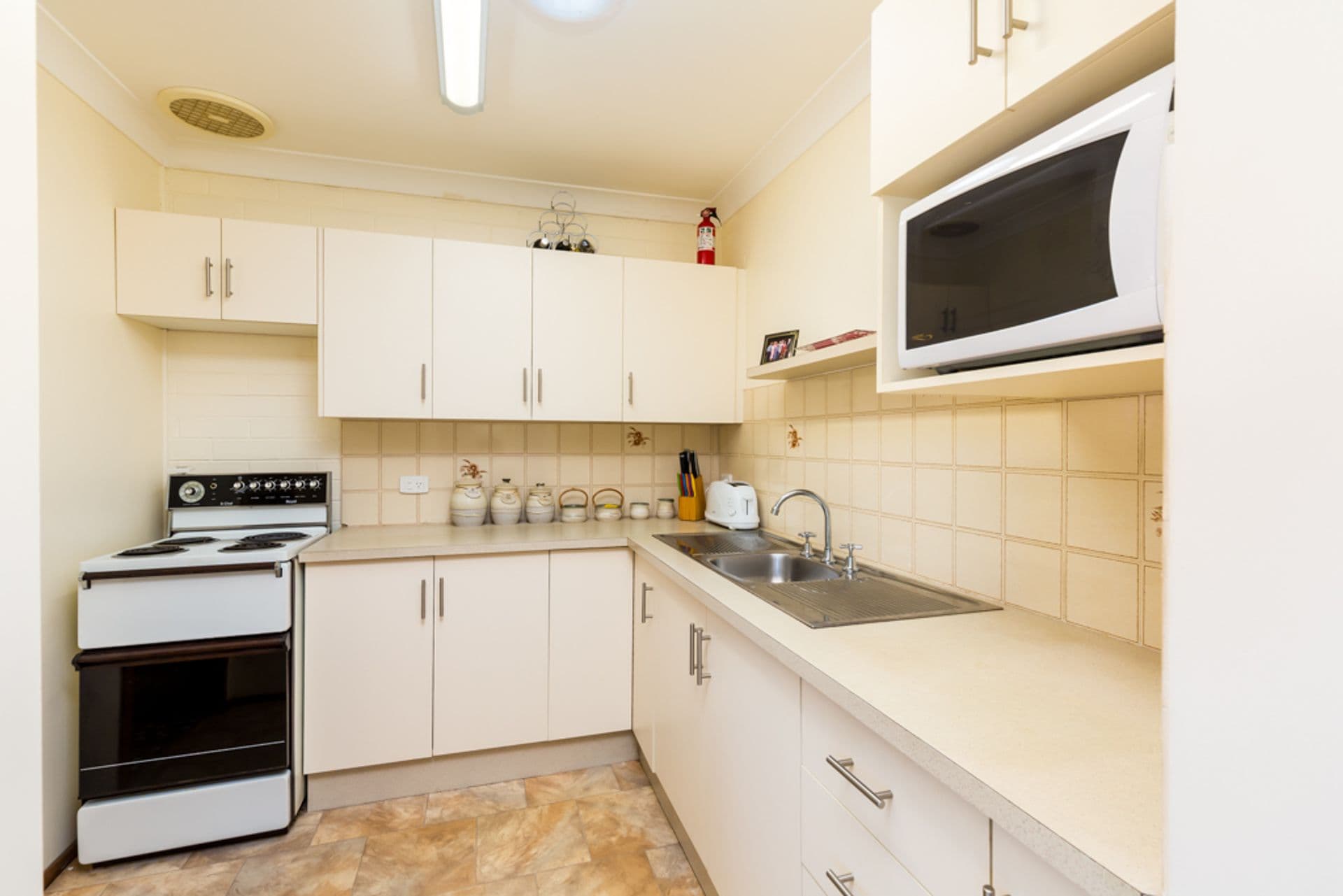 1/7-9 Albert Street, Speers Point, NSW, 2284, Speers Point - Thumbnail 3
