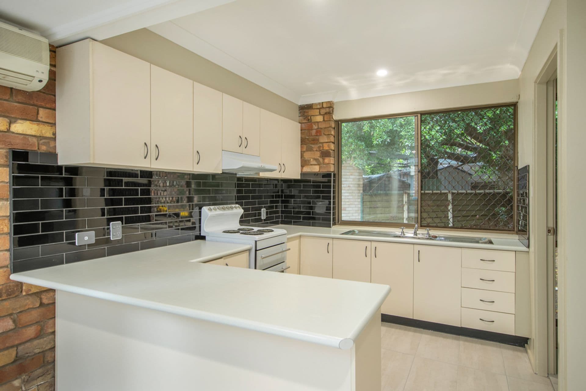 5/58 Parry Street, Cooks Hill, NSW, 2300, Cooks Hill - Thumbnail 2