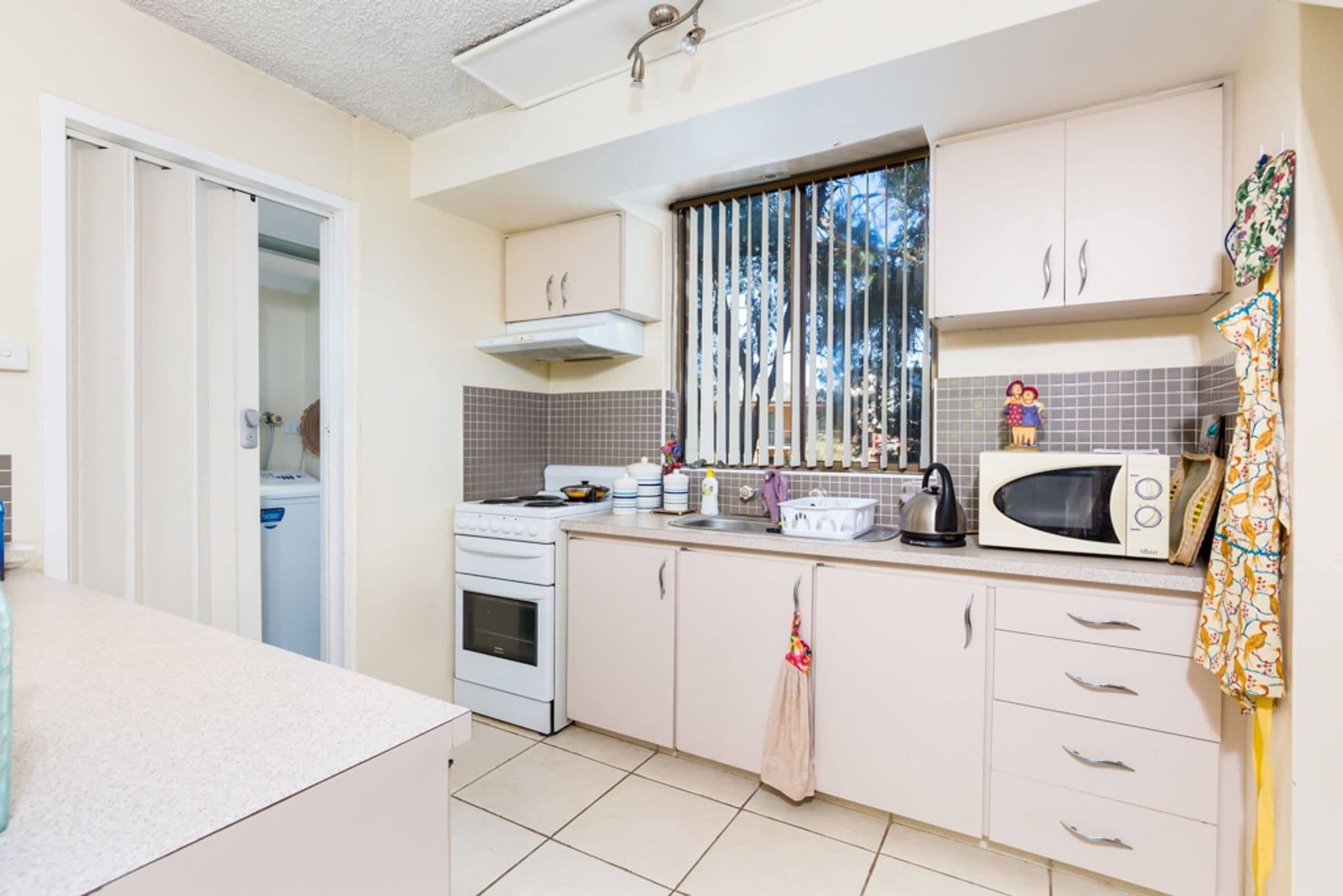 1/38 Smith Street, Charlestown, NSW, 2290, Charlestown - Thumbnail 2