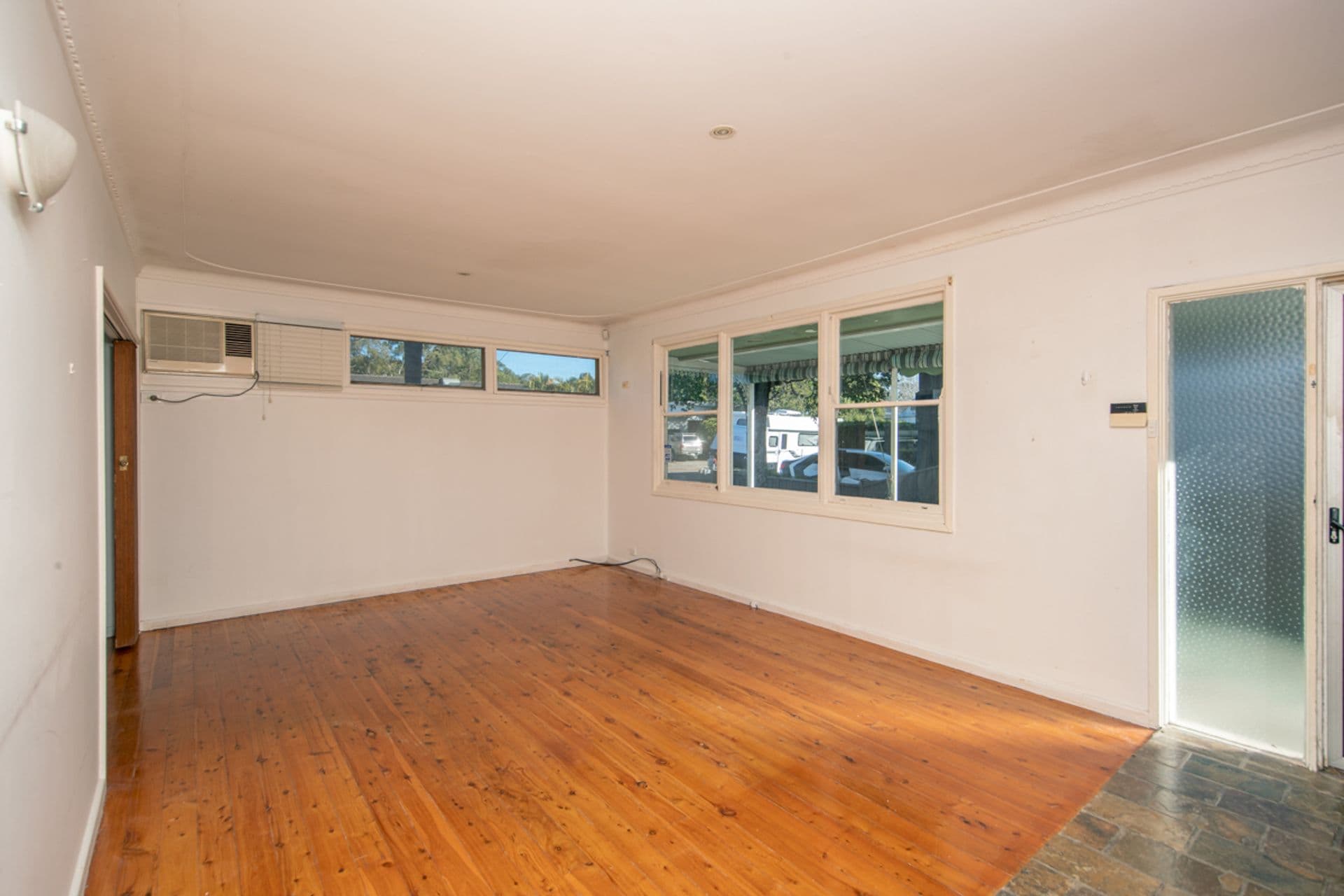 10 Glad Gunson Drive, Eleebana, NSW, 2282, Eleebana - Thumbnail 4