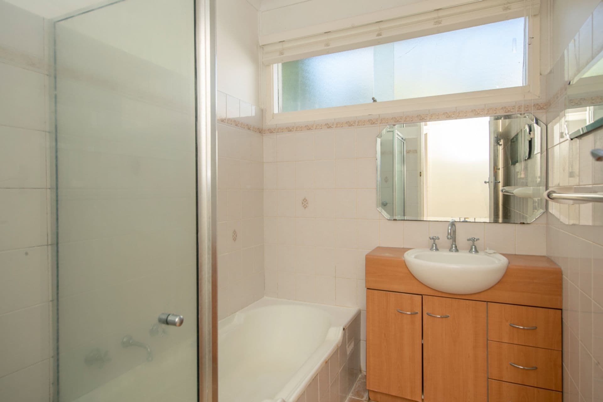 10 Glad Gunson Drive, Eleebana, NSW, 2282, Eleebana - Thumbnail 7