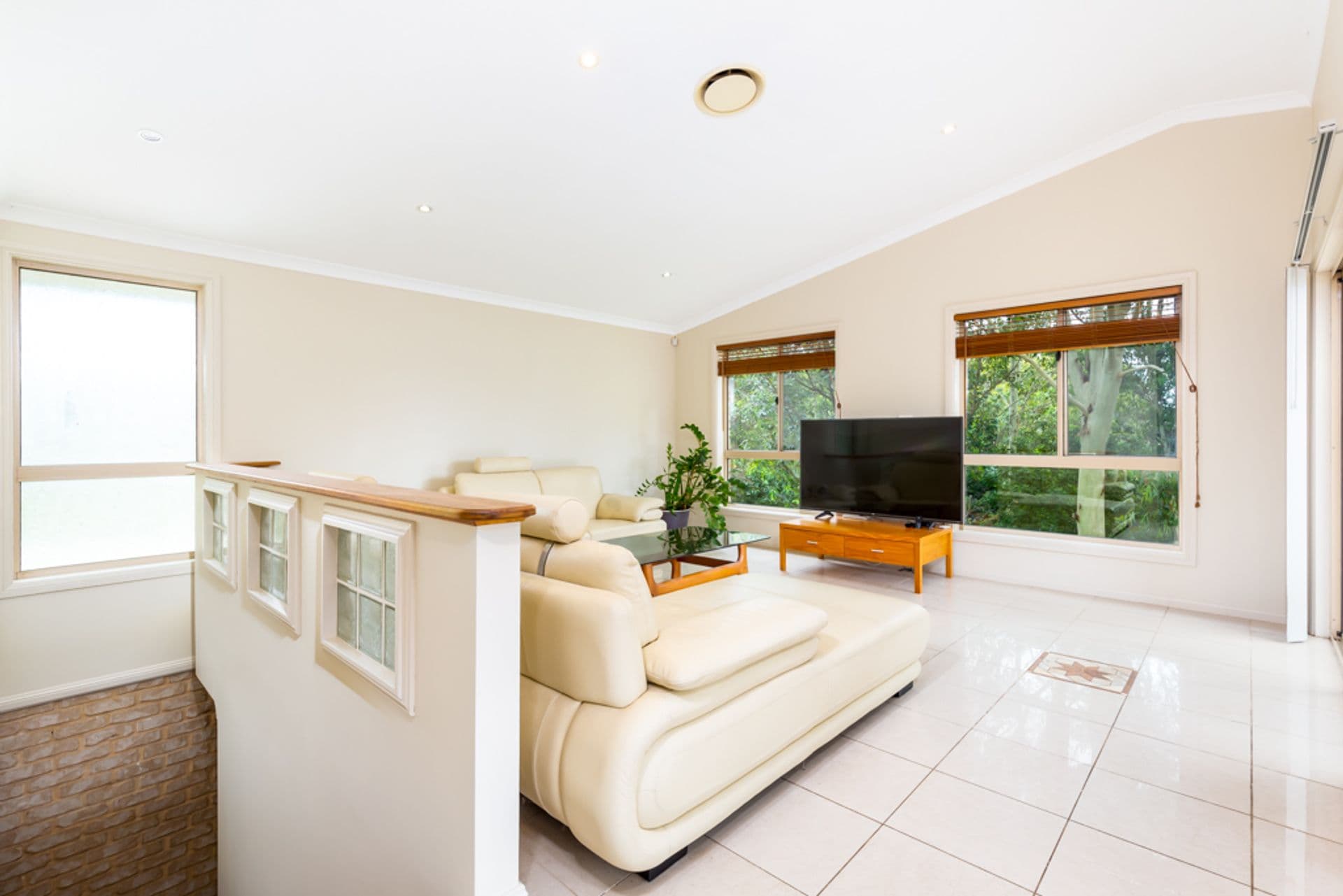 22 Floribunda Close, Warabrook, NSW, 2304, Warabrook - Thumbnail 2
