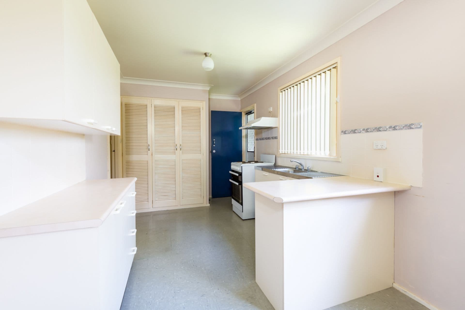 31 Gregory Parade, Kotara, NSW, 2289, Kotara - Thumbnail 2