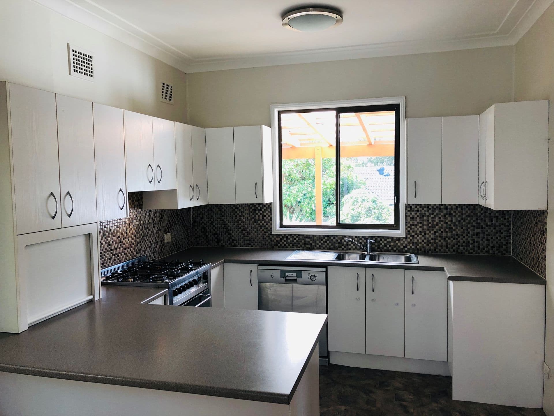 27 Ocean Street, Dudley, NSW, 2290, Dudley - Thumbnail 2