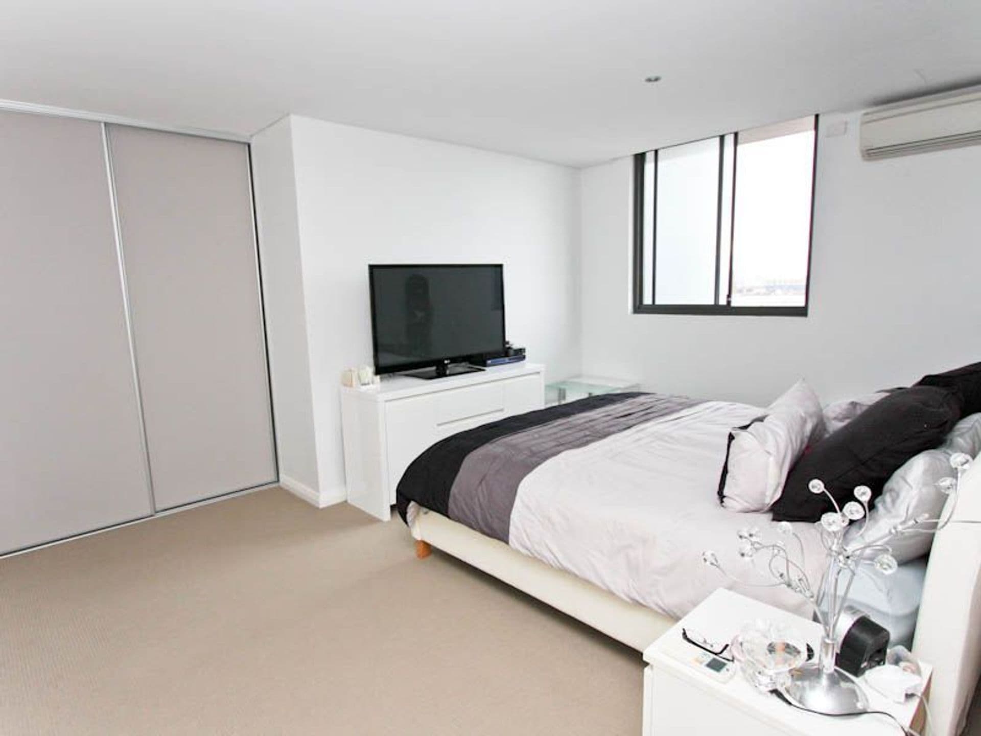 501/18-20 Smart Street, Charlestown, NSW, 2290, Charlestown - Thumbnail 2