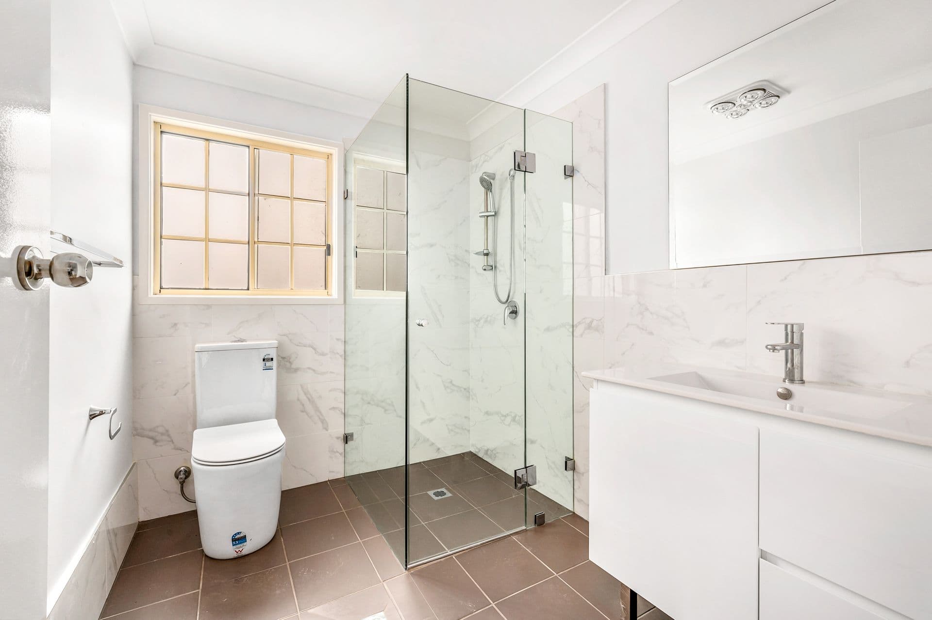 18 Wallace Street, Swansea, NSW, 2281, Swansea - Thumbnail 5