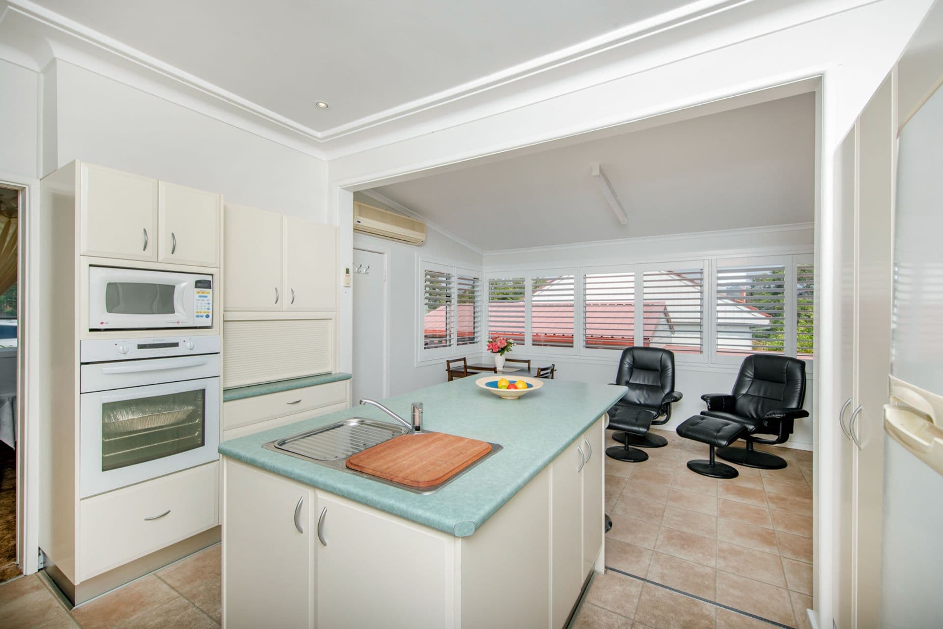 136 Rae Crescent, Kotara, NSW, 2289, Kotara - Thumbnail 7
