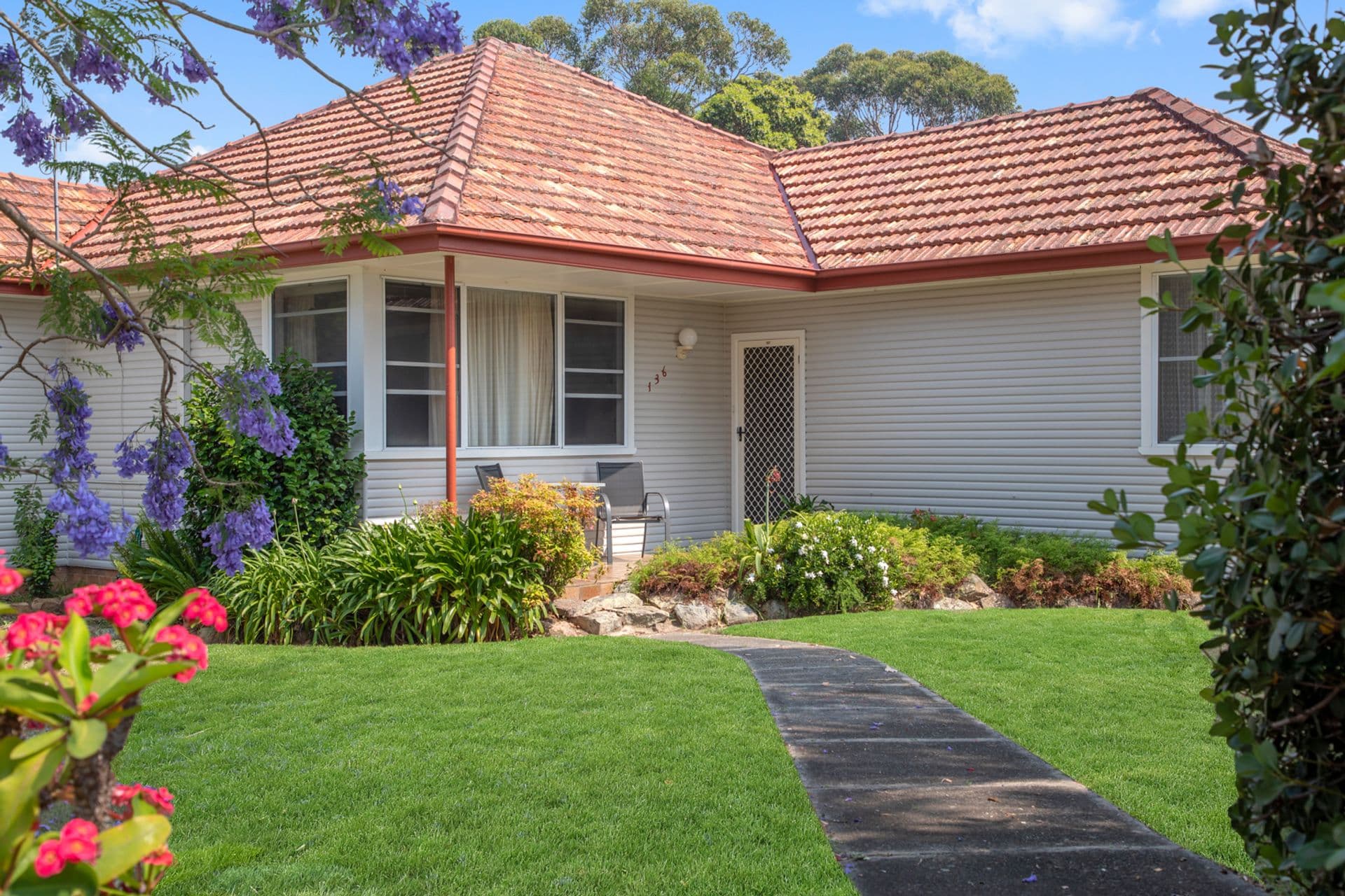 136 Rae Crescent, Kotara, NSW, 2289, Kotara - Thumbnail 2
