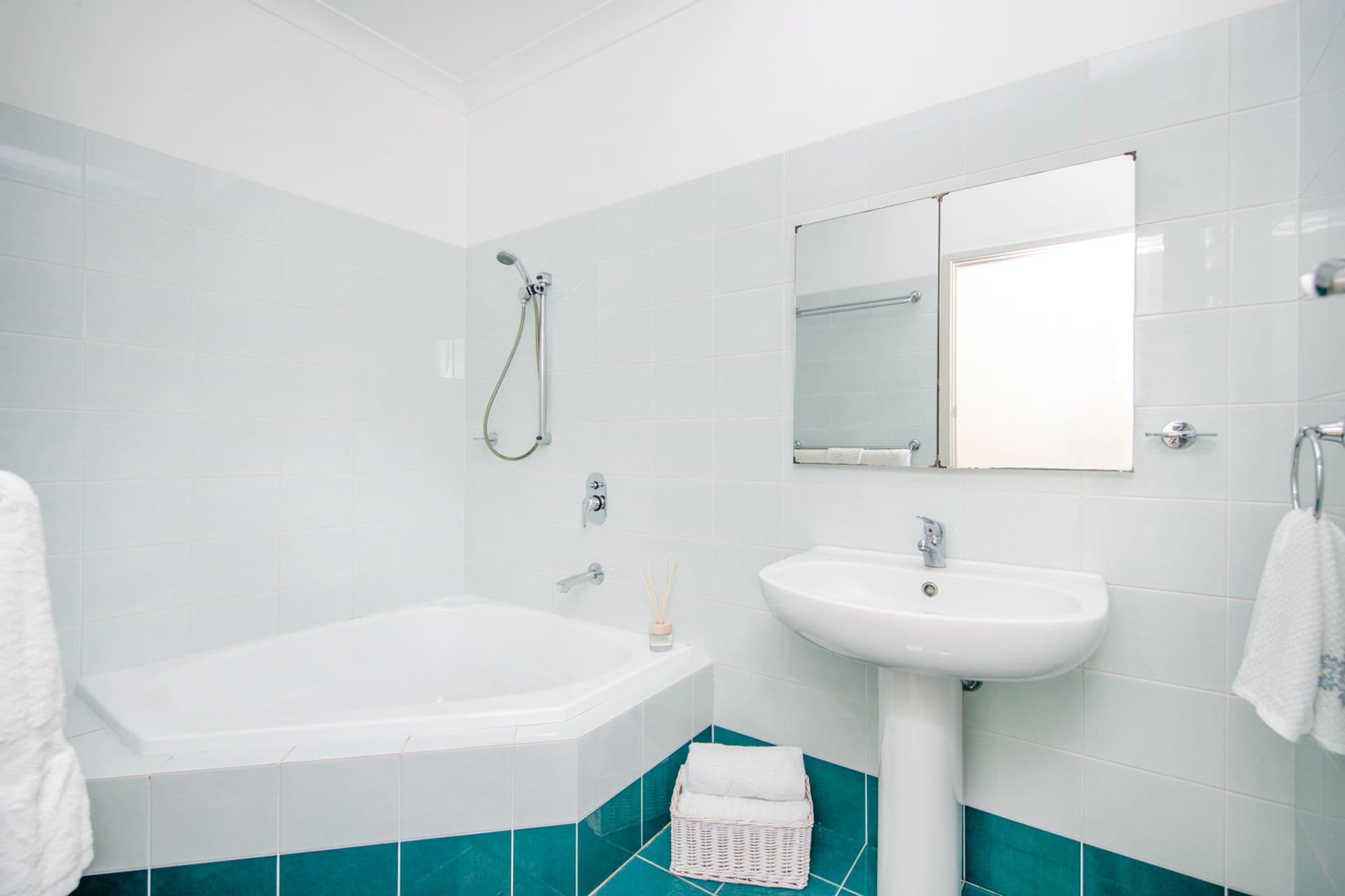17 Creswell Avenue, Charlestown, NSW, 2290, Charlestown - Thumbnail 8