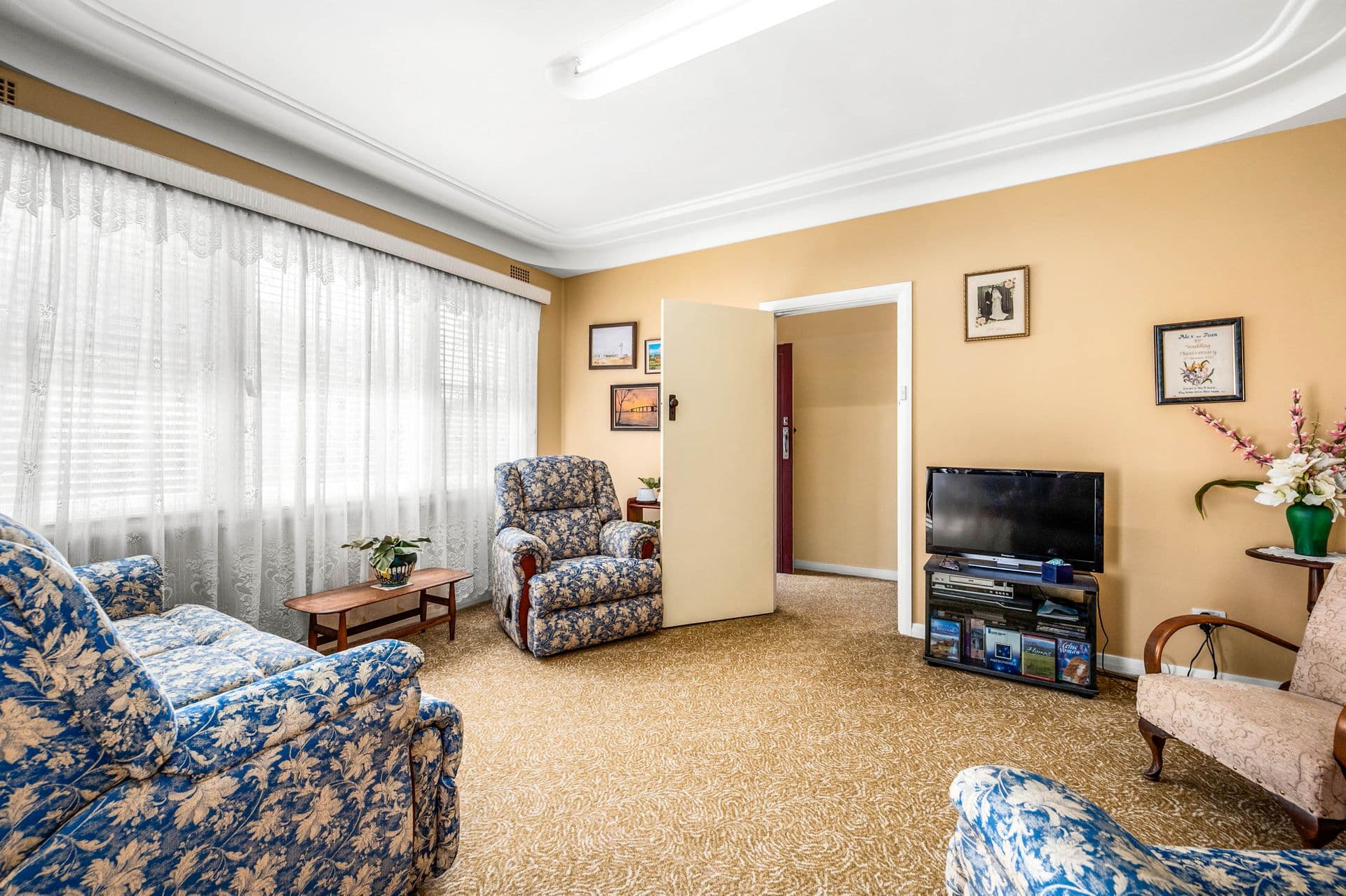 8 Seaview Street, Kotara, NSW, 2289, Kotara - Thumbnail 4