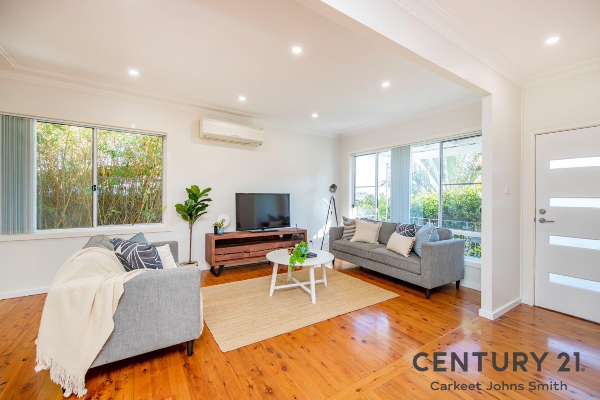 8 Maurene Crescent, Charlestown, NSW, 2290, Charlestown - Thumbnail 2