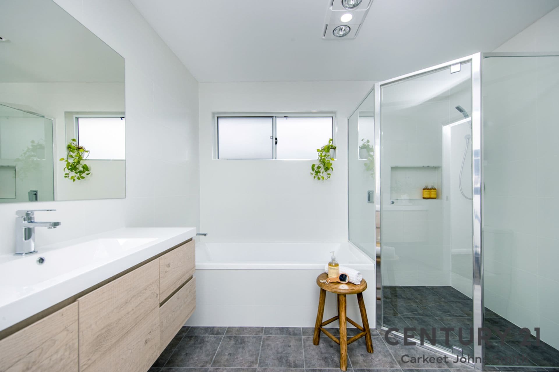 1/128 Croudace Road, Elermore Vale, NSW, 2287, Elermore Vale - Thumbnail 5