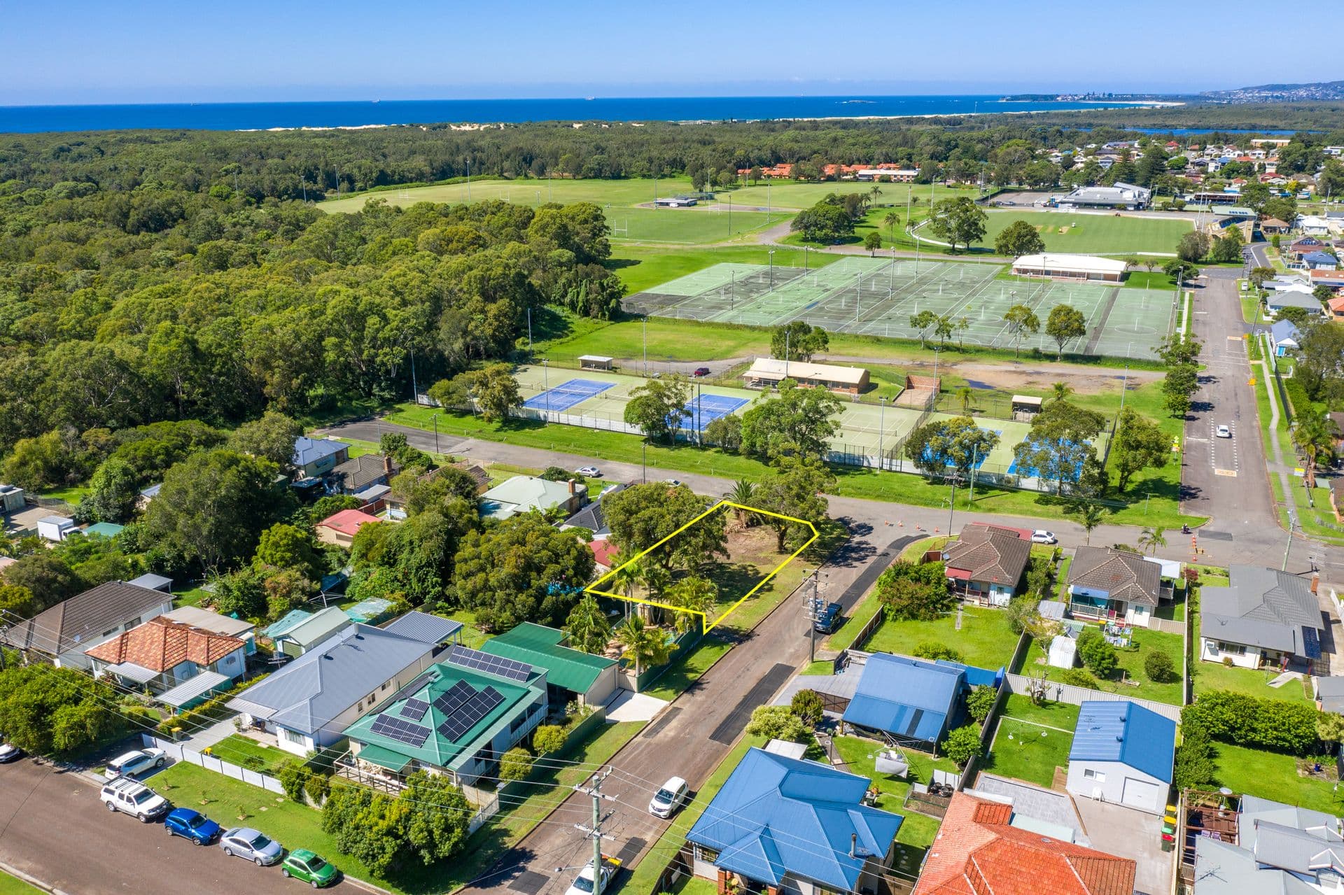 11 Livingstone Street, Belmont, NSW, 2280, Belmont - Image 1