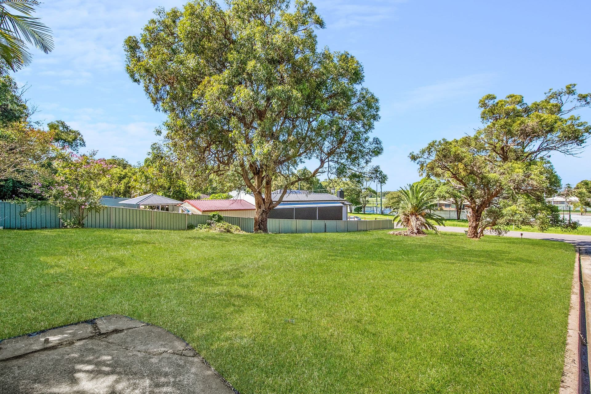 11 Livingstone Street, Belmont, NSW, 2280, Belmont - Thumbnail 3