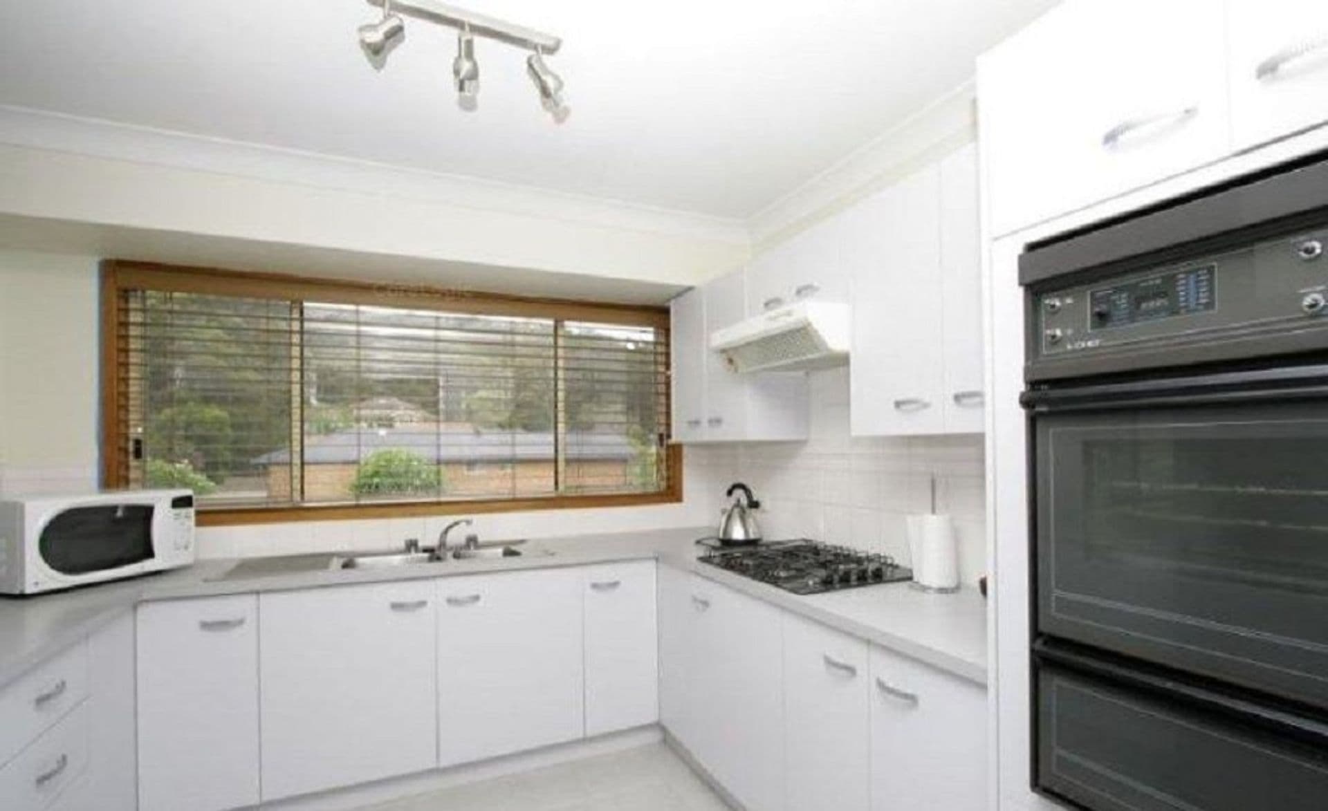 1 Hambelton Court, Valentine, NSW, 2280, Valentine - Thumbnail 4