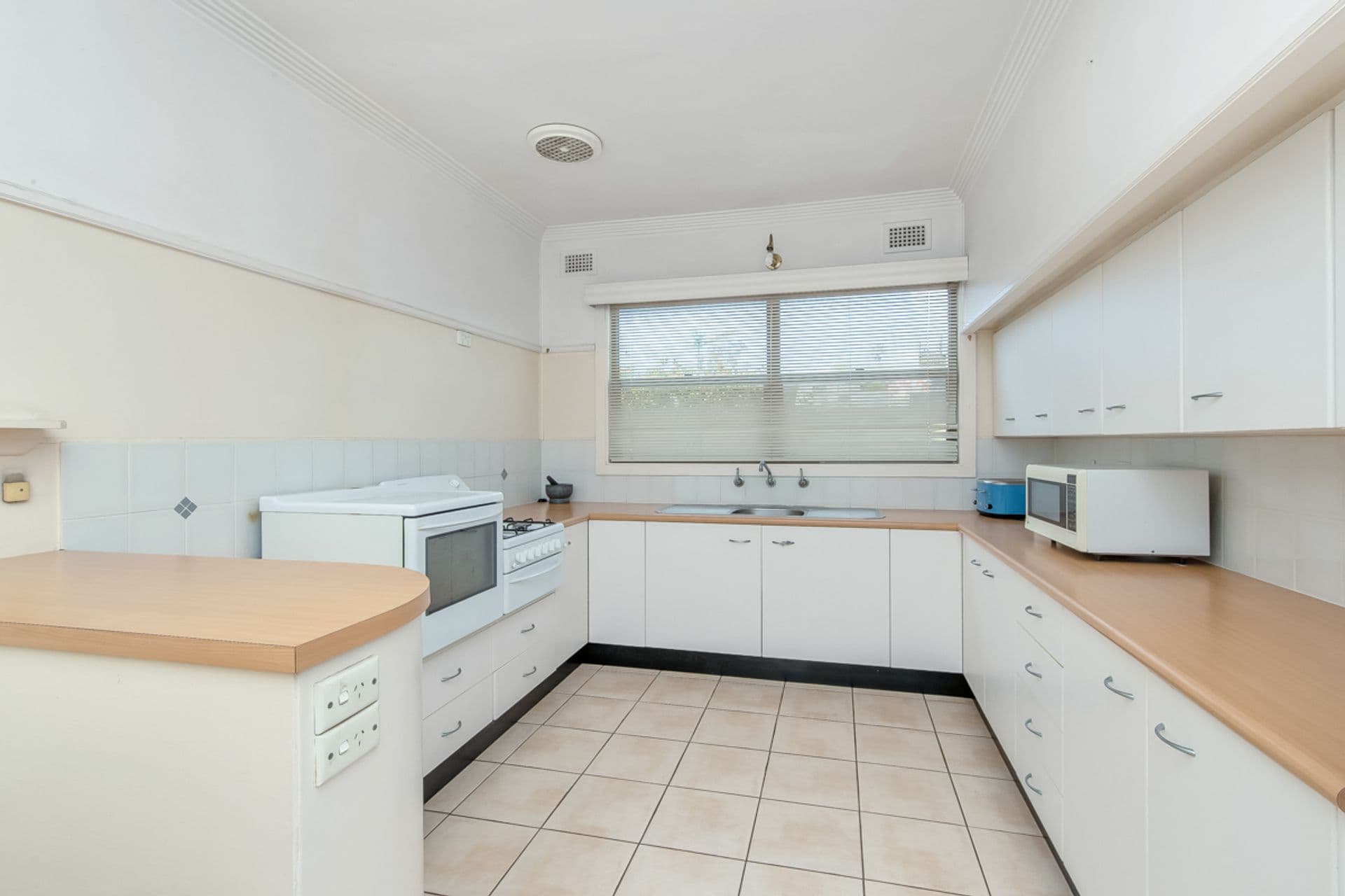 146 Charlestown Road, Kotara, NSW, 2289, Kotara - Thumbnail 5