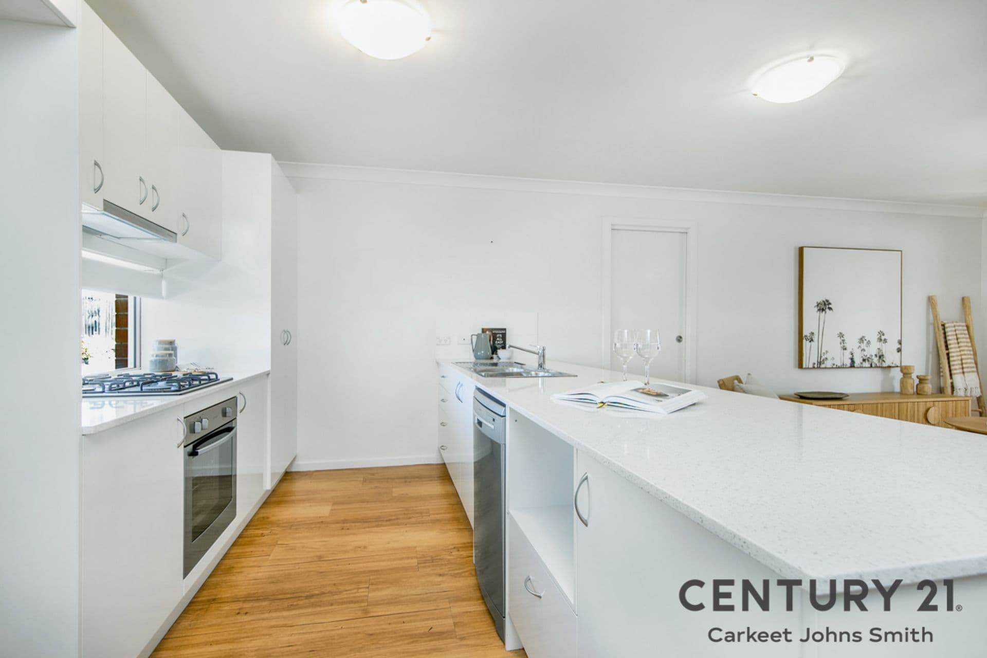 2/54 Devon Street, Wallsend, NSW, 2287, Wallsend - Thumbnail 2
