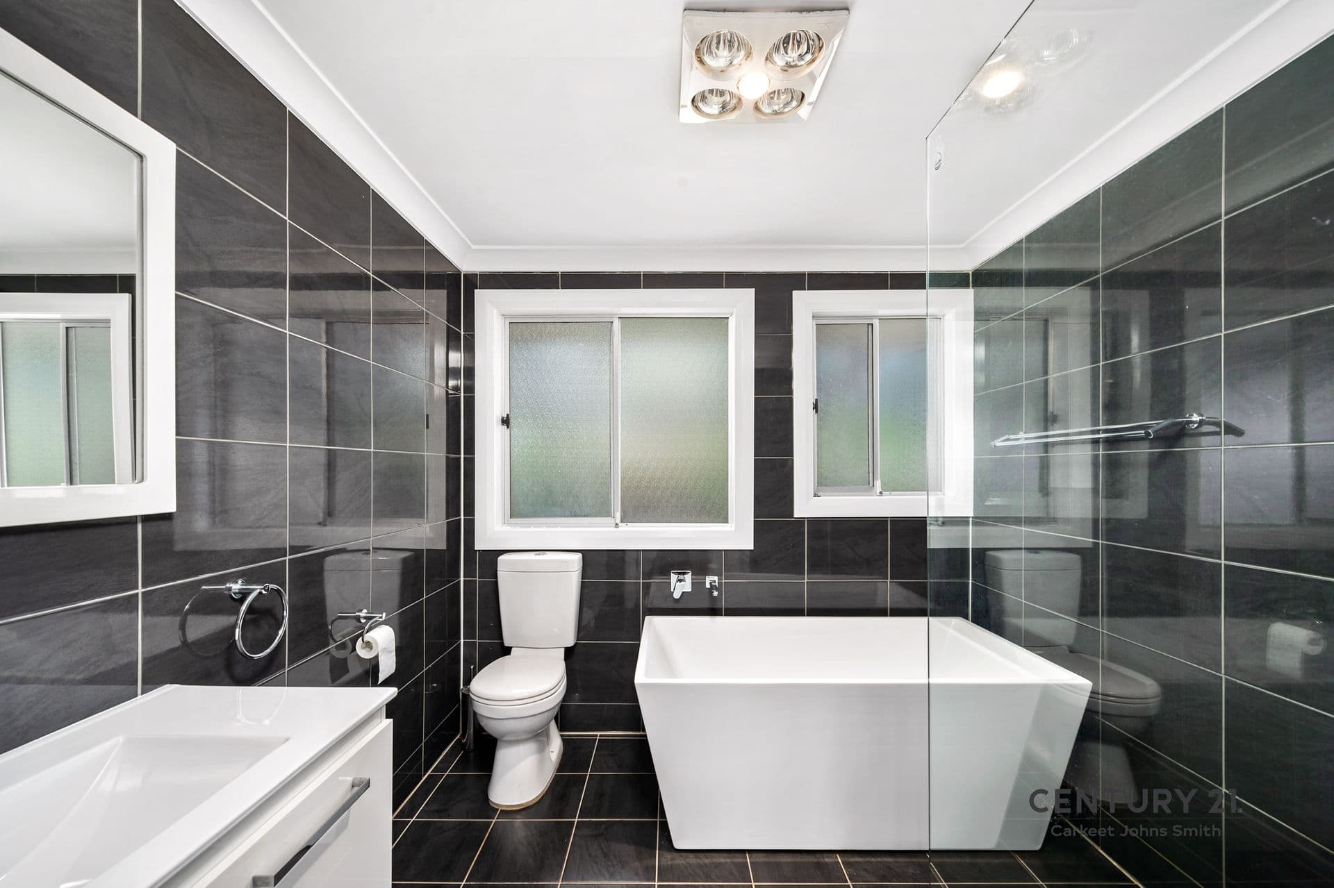 3 Courtney Close, Charlestown, NSW, 2290, Charlestown - Thumbnail 4