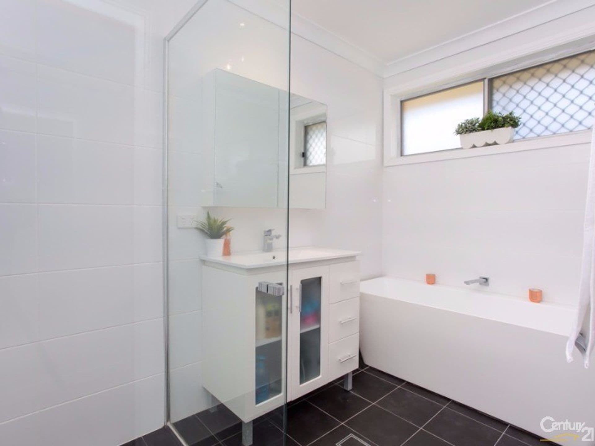 15 Kalinda Parade, Charlestown, NSW, 2290, Charlestown - Thumbnail 6