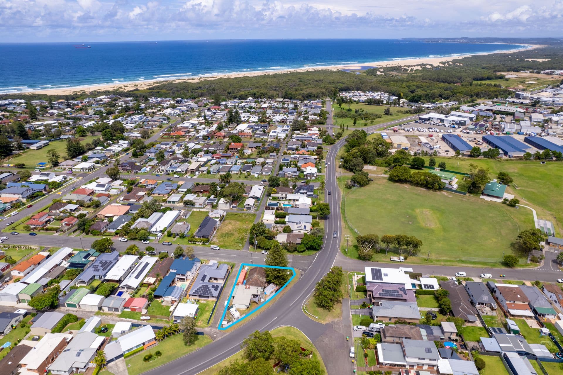 133 Cowlishaw Street, Redhead, NSW, 2290, Redhead - Thumbnail 4