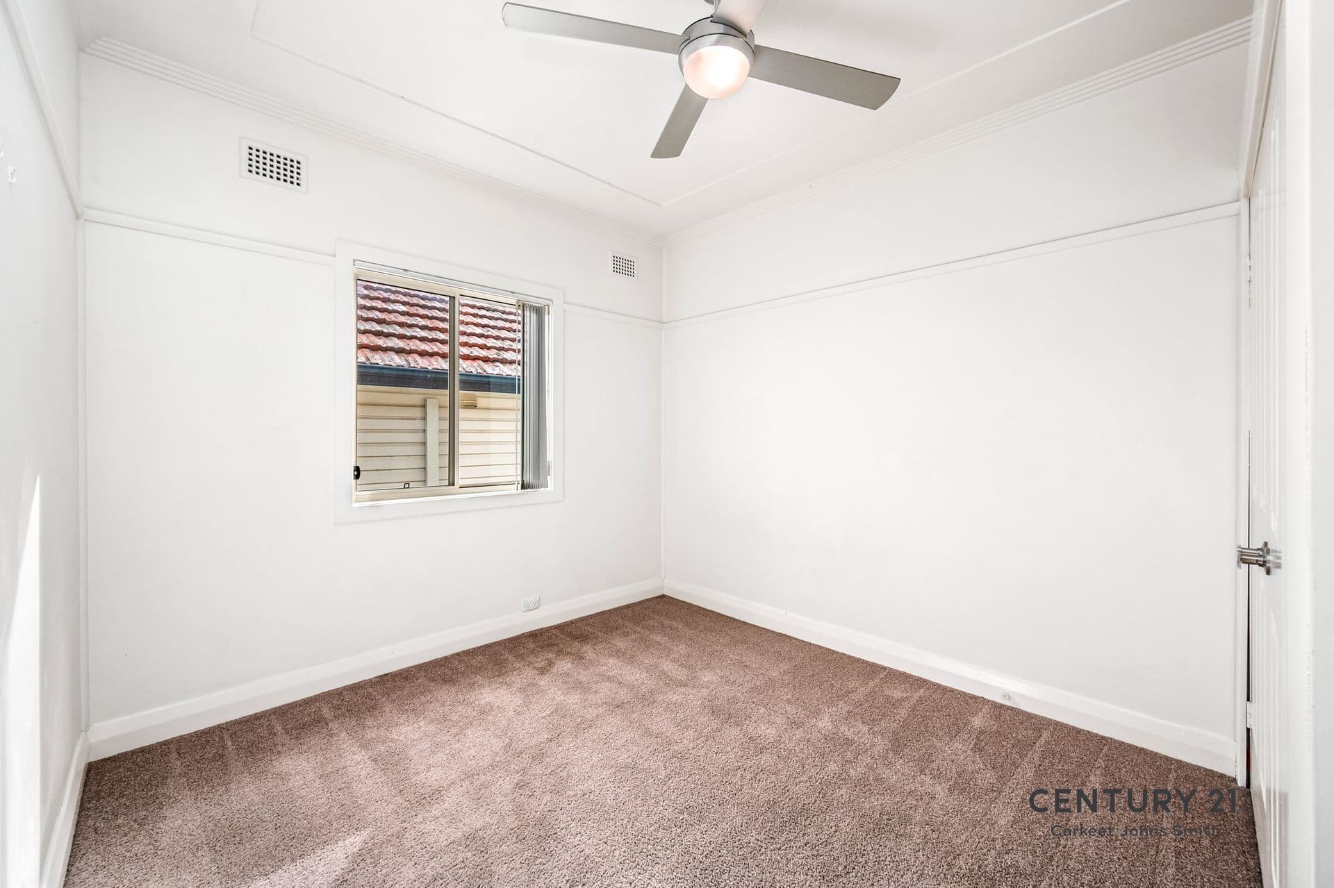 37 Fern Valley Road, Cardiff, NSW, 2285, Cardiff - Thumbnail 6