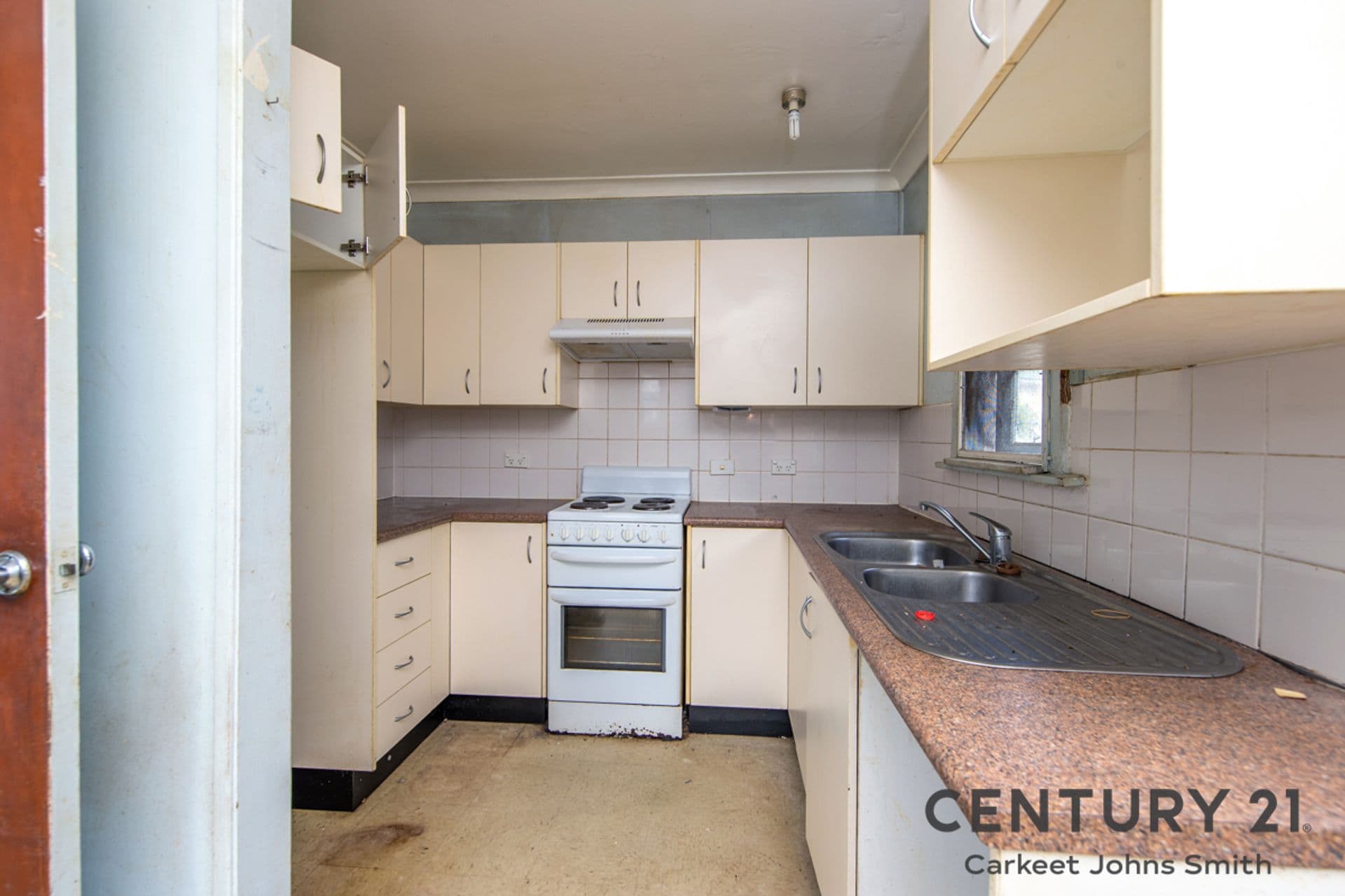 75 Coral Crescent, Gateshead, NSW, 2290, Gateshead - Thumbnail 2