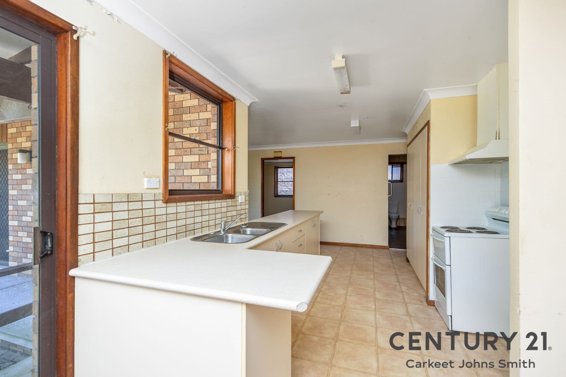33 Glad Gunson Drive, Eleebana, NSW, 2282, Eleebana - Thumbnail 2