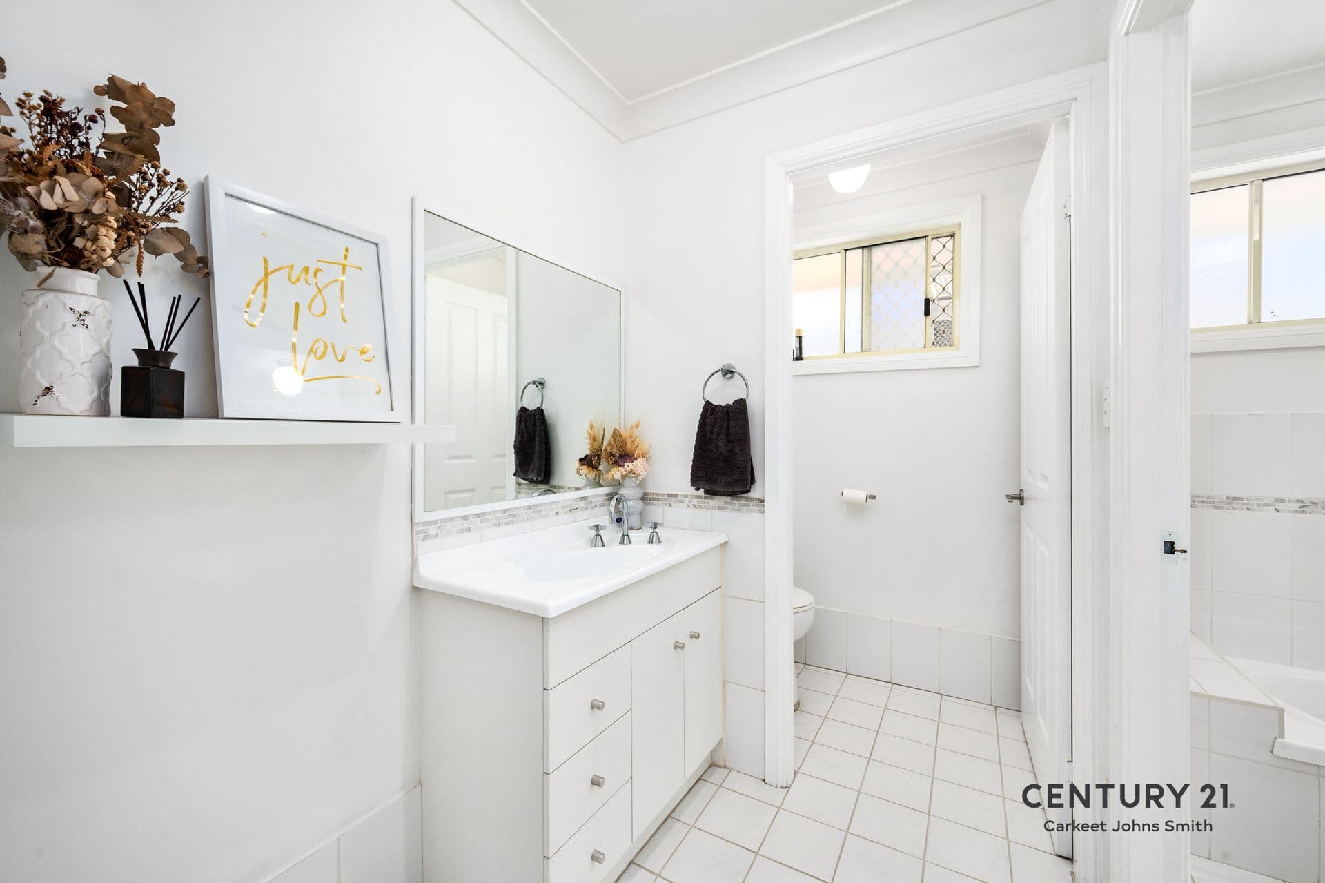 2/77 Gunambi Street, Wallsend, NSW, 2287, Wallsend - Thumbnail 5