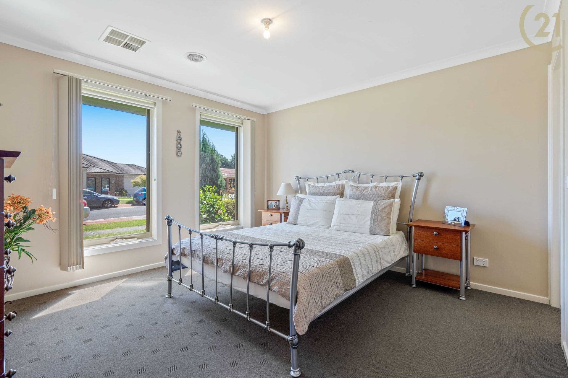 16 Terri Ester Drive, Berwick, VIC, 3806, Berwick - Thumbnail 5