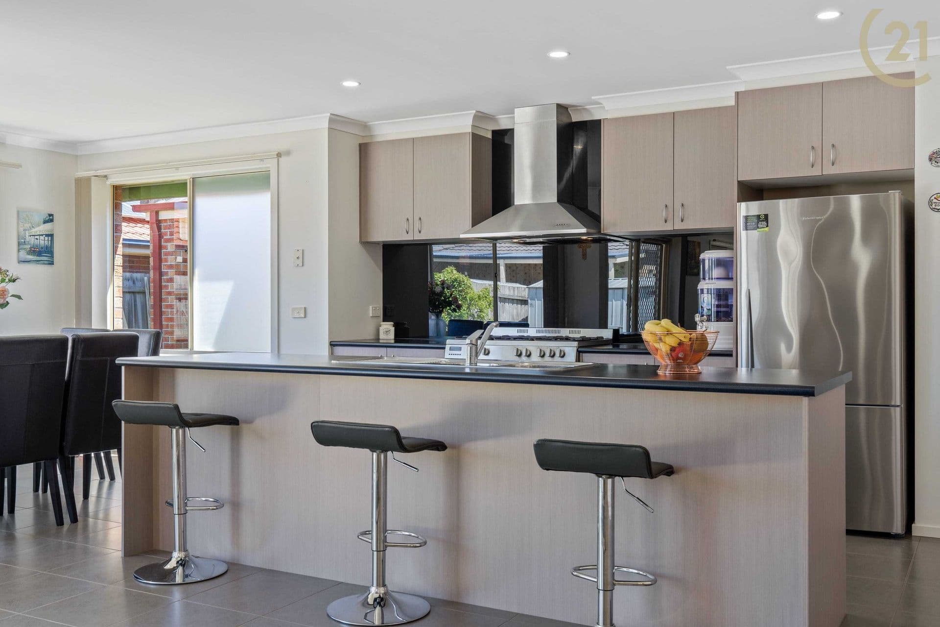 16 Terri Ester Drive, Berwick, VIC, 3806, Berwick - Thumbnail 8