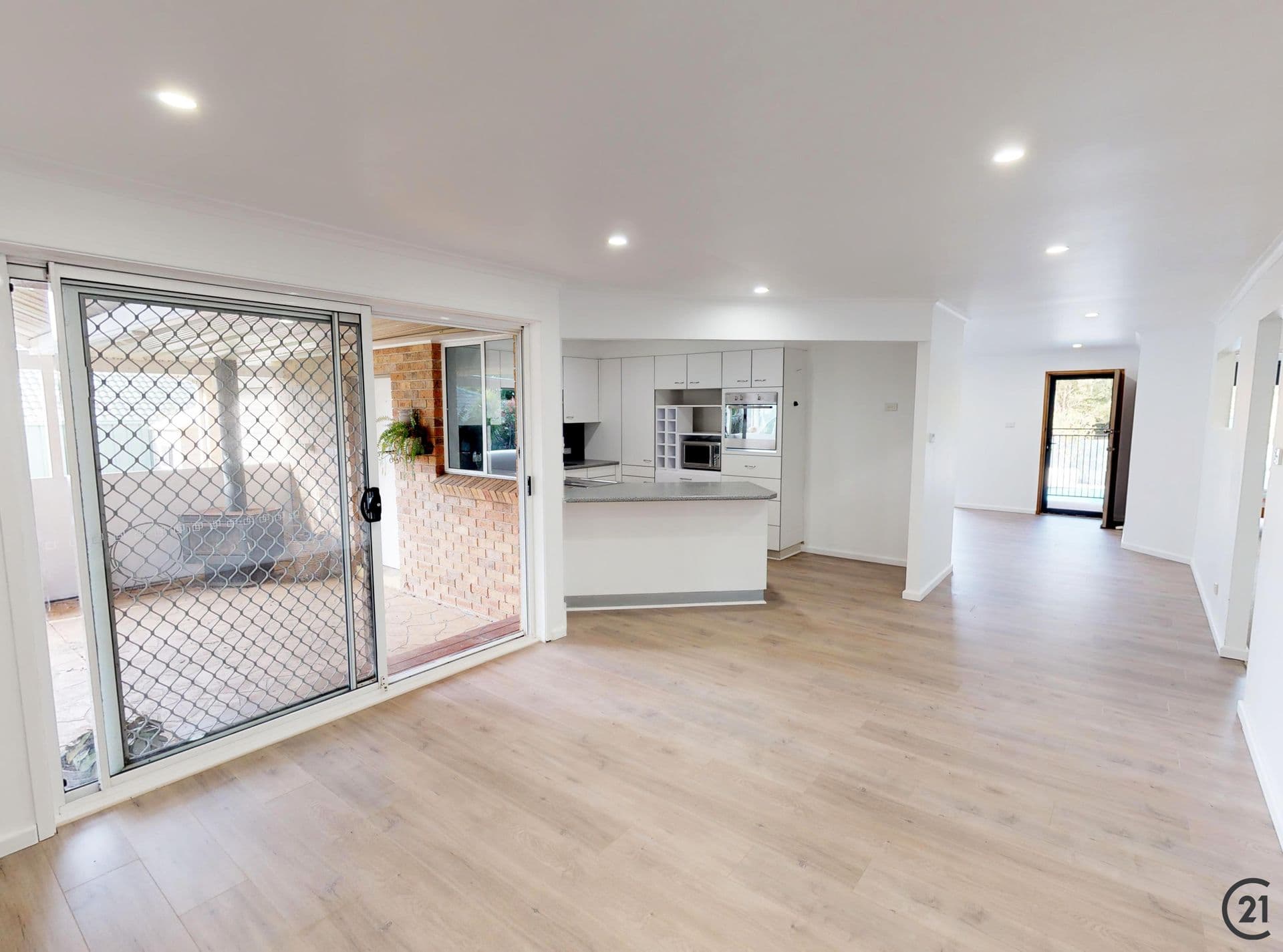 216 Sandy Point Rd, Salamander Bay, NSW, 2317, Salamander Bay - Thumbnail 2