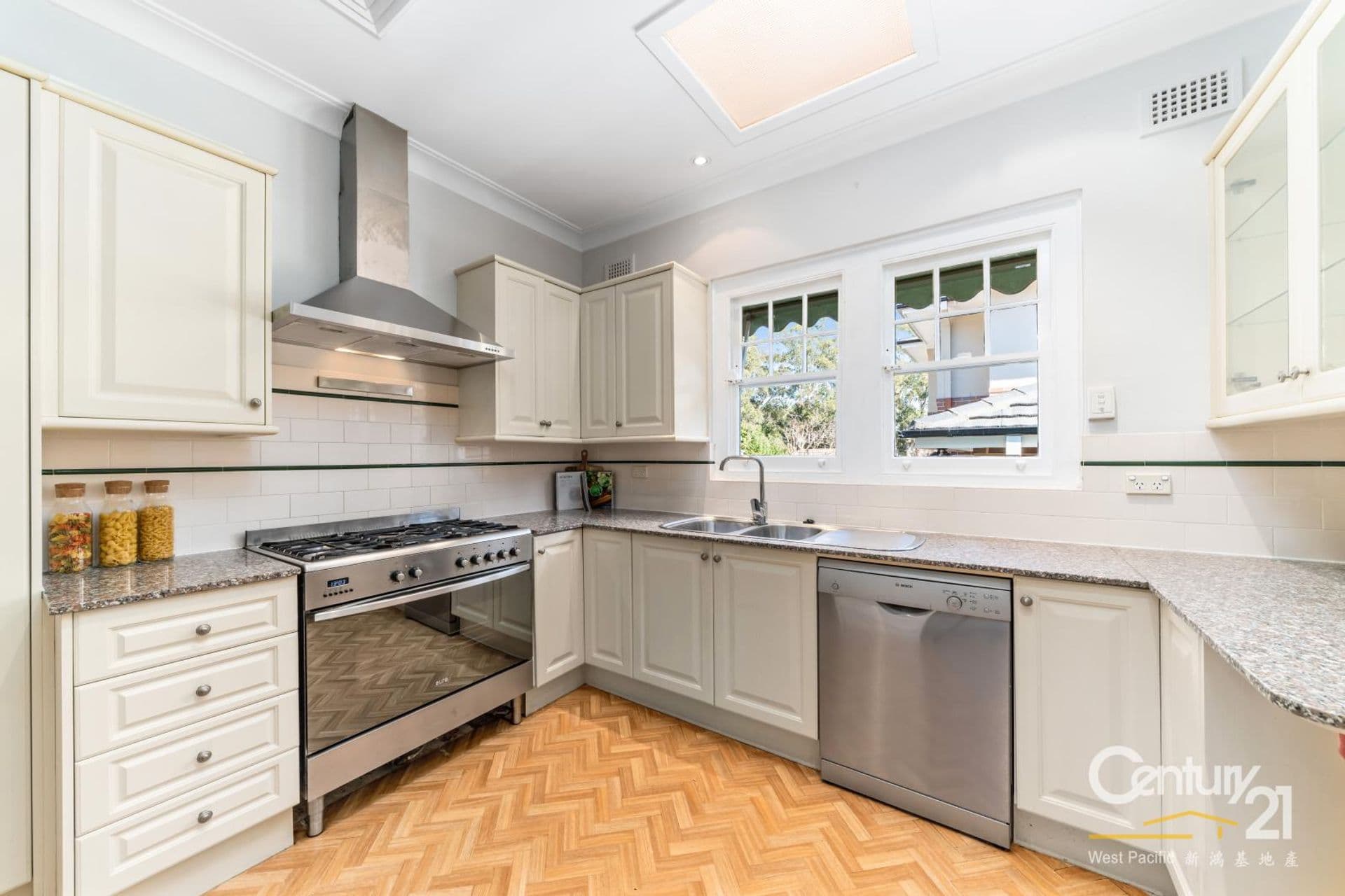 16 Browns Road, Gordon, NSW, 2072, Gordon - Thumbnail 6