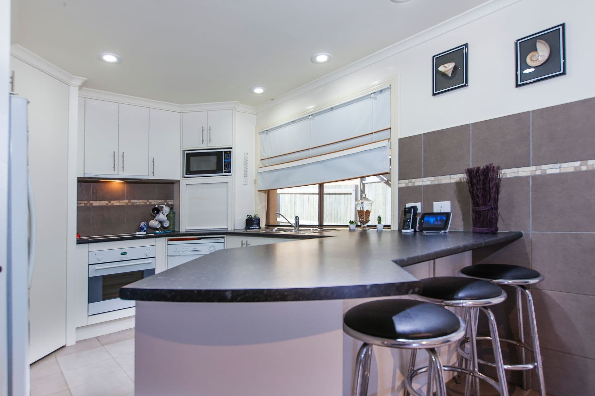 11 Bauhinia Drive, Mooloolaba, QLD, 4557, Mooloolaba - Thumbnail 2