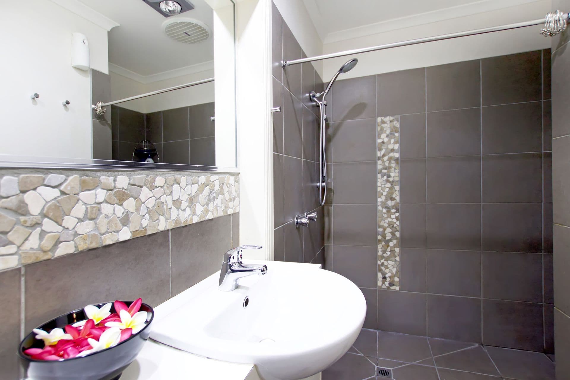 11 Bauhinia Drive, Mooloolaba, QLD, 4557, Mooloolaba - Thumbnail 4