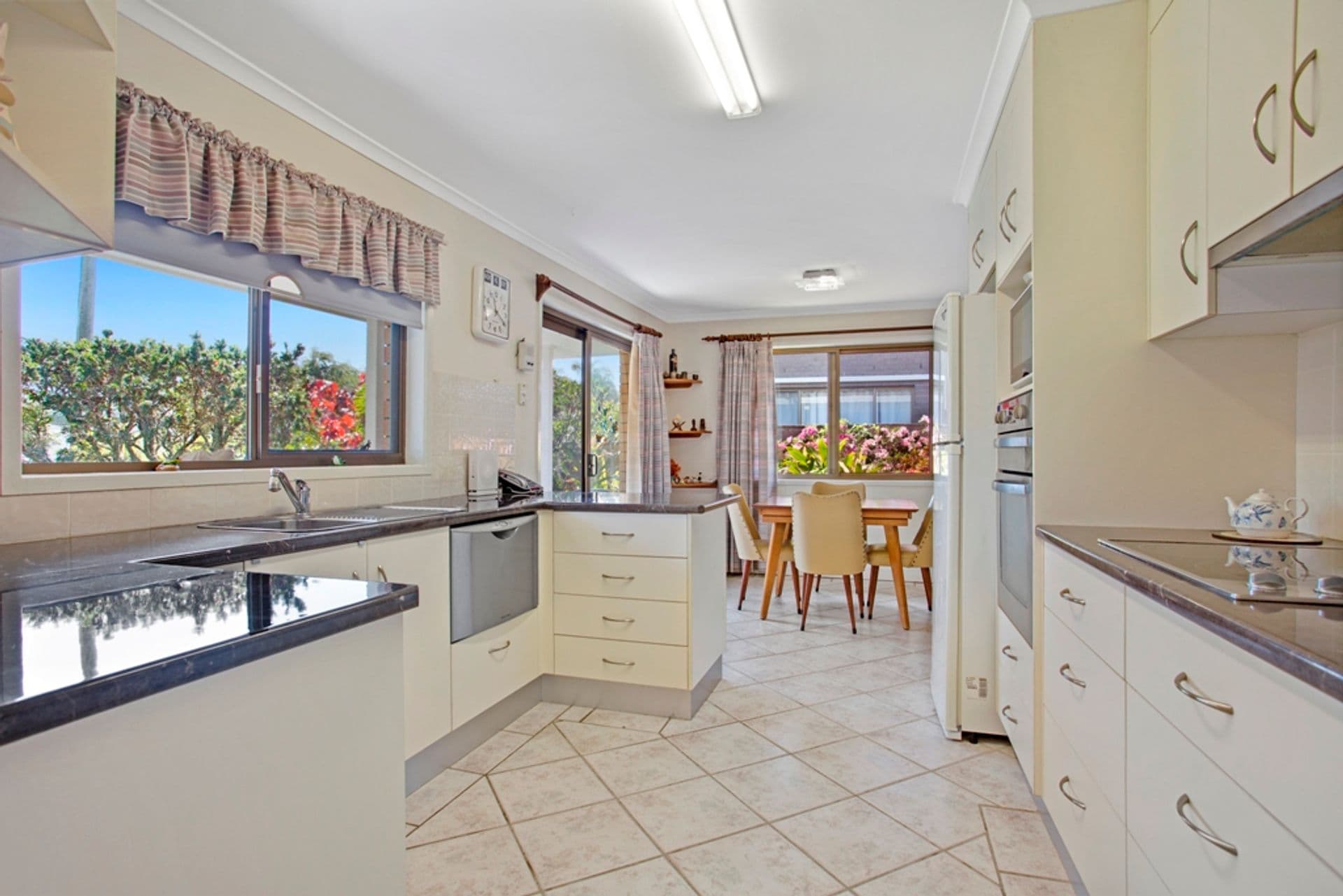 39 Brentwood Avenue, Mooloolaba, QLD, 4557, Mooloolaba - Thumbnail 4