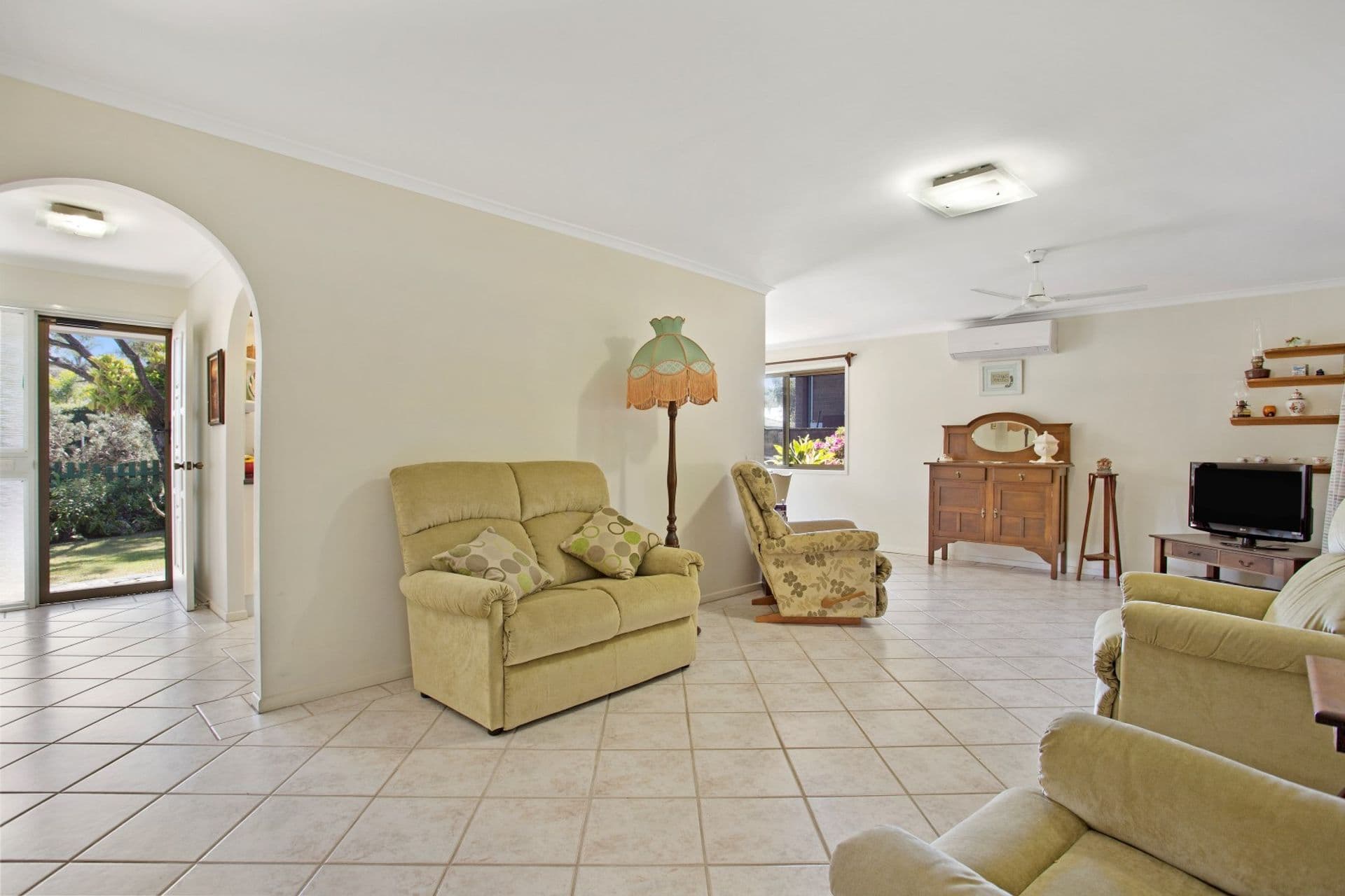 39 Brentwood Avenue, Mooloolaba, QLD, 4557, Mooloolaba - Thumbnail 2