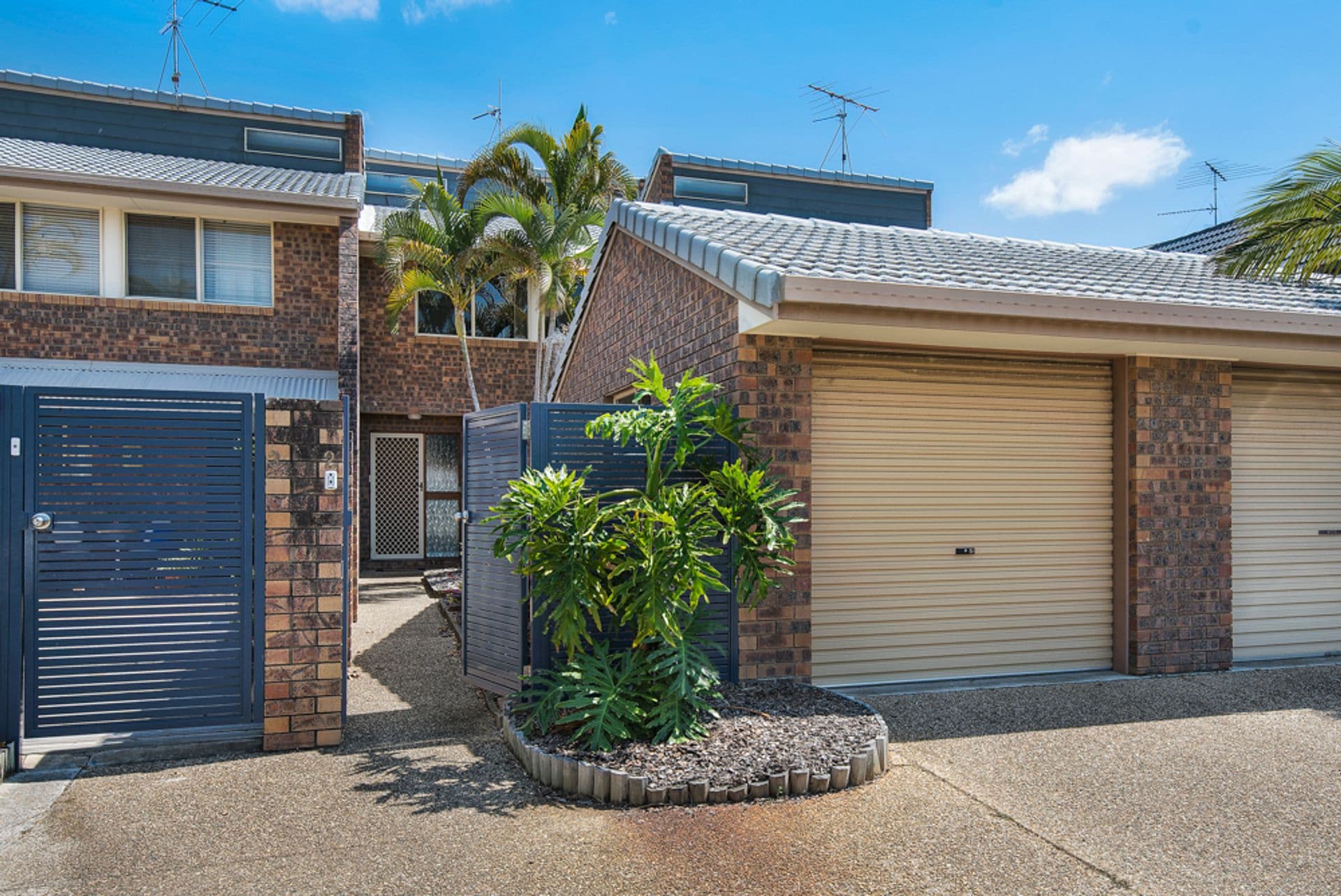 2/16 Broadmeadows Road, Maroochydore, QLD, 4558, Maroochydore - Thumbnail 2