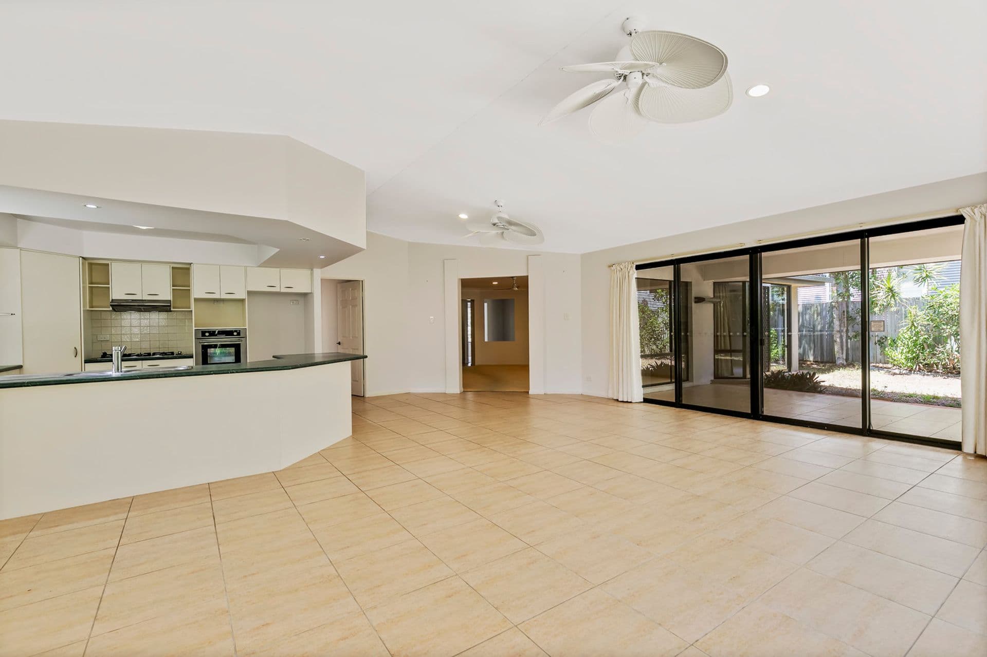 36  Comet Drive, Sunrise Beach, QLD, 4567, Sunrise Beach - Thumbnail 6