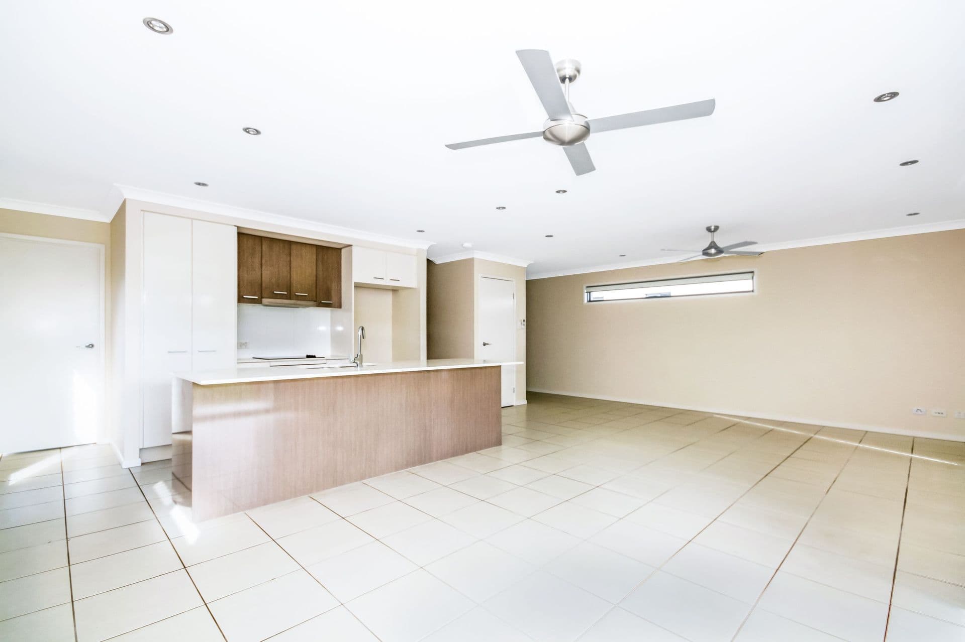 31 Hideaway Street, Birtinya, QLD, 4575, Birtinya - Thumbnail 3