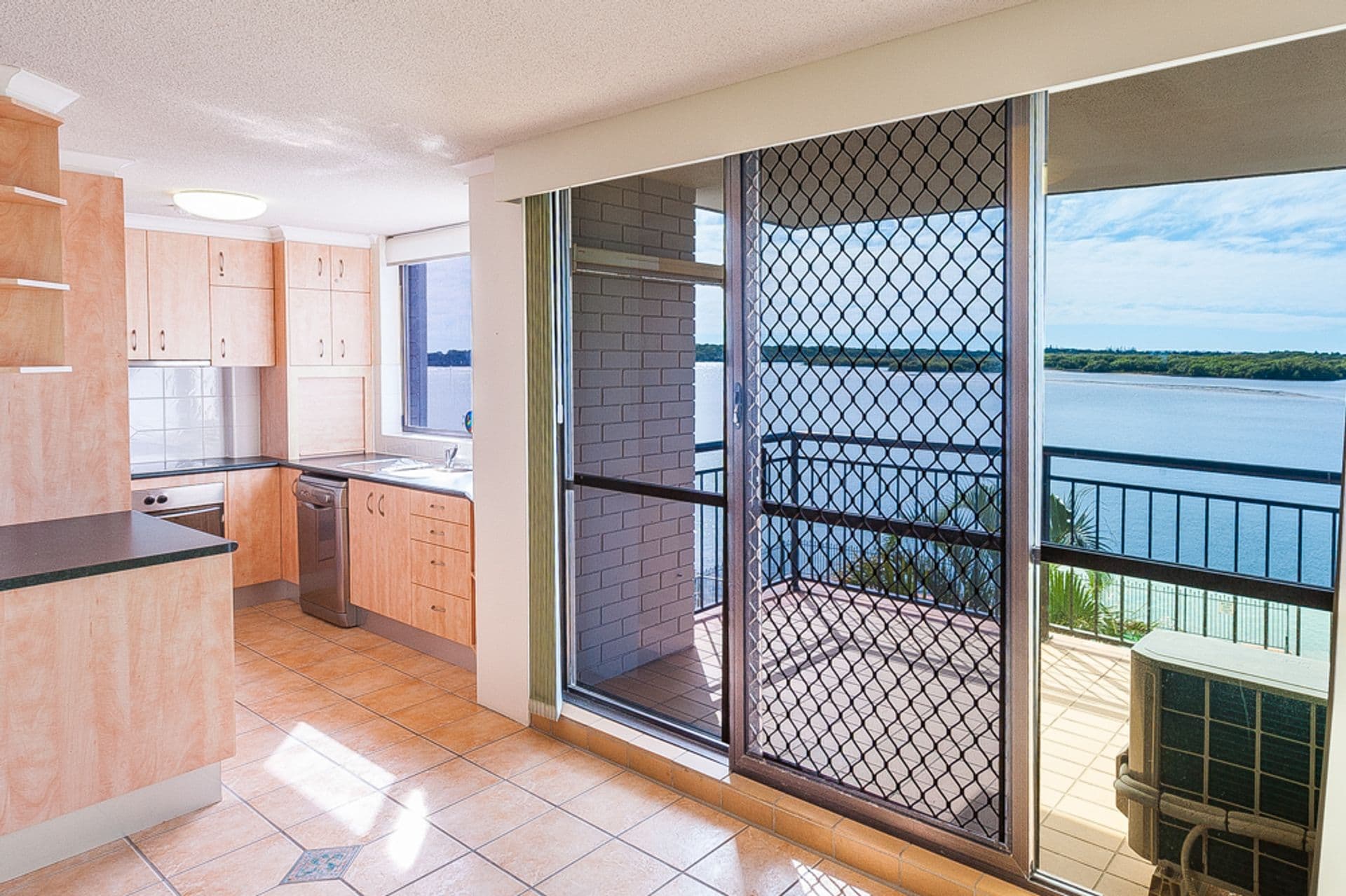 16/150 Duporth Avenue, Maroochydore, QLD, 4558, Maroochydore - Thumbnail 4