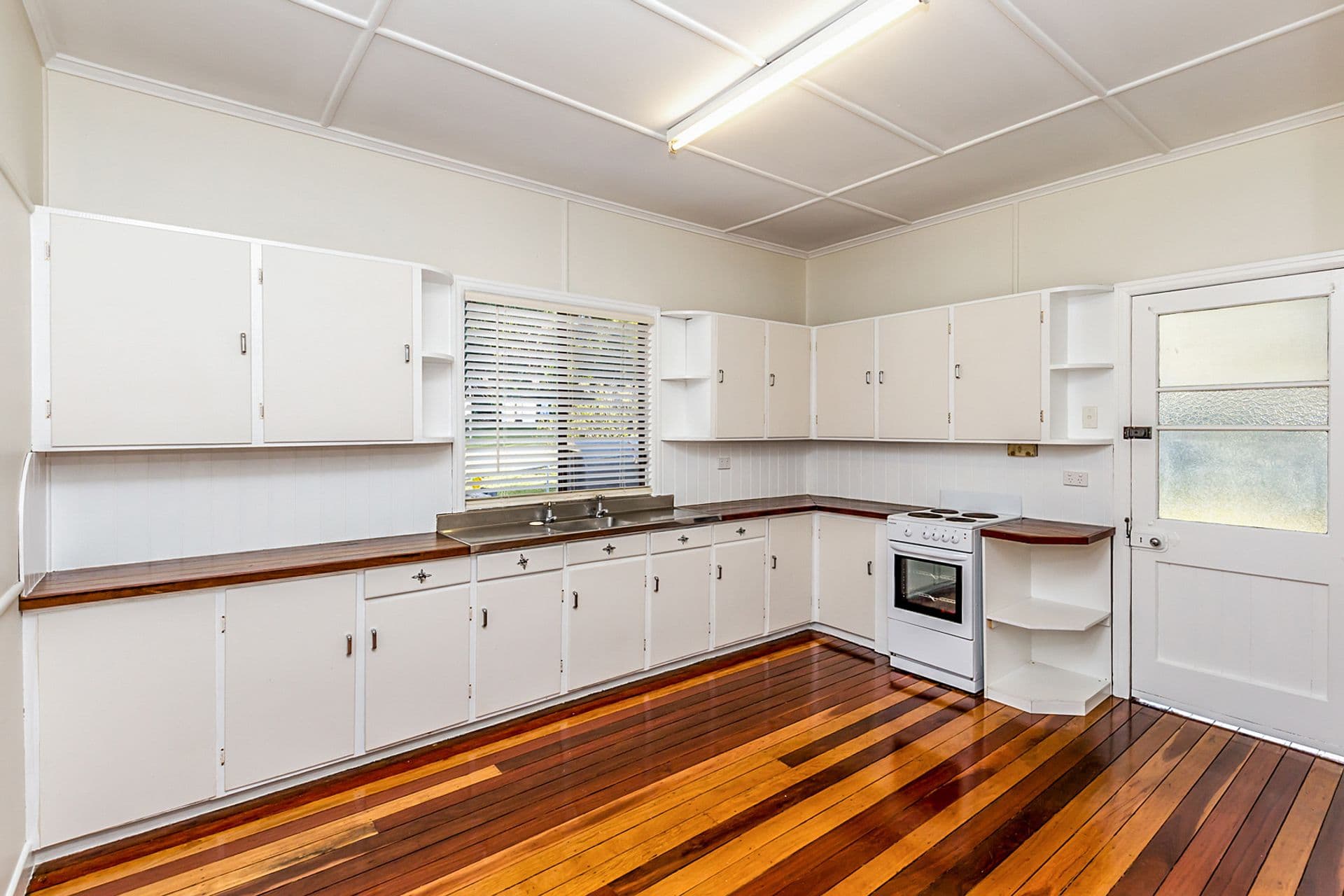 35  Oxleigh Crescent, Nambour, QLD, 4560, Nambour - Thumbnail 3