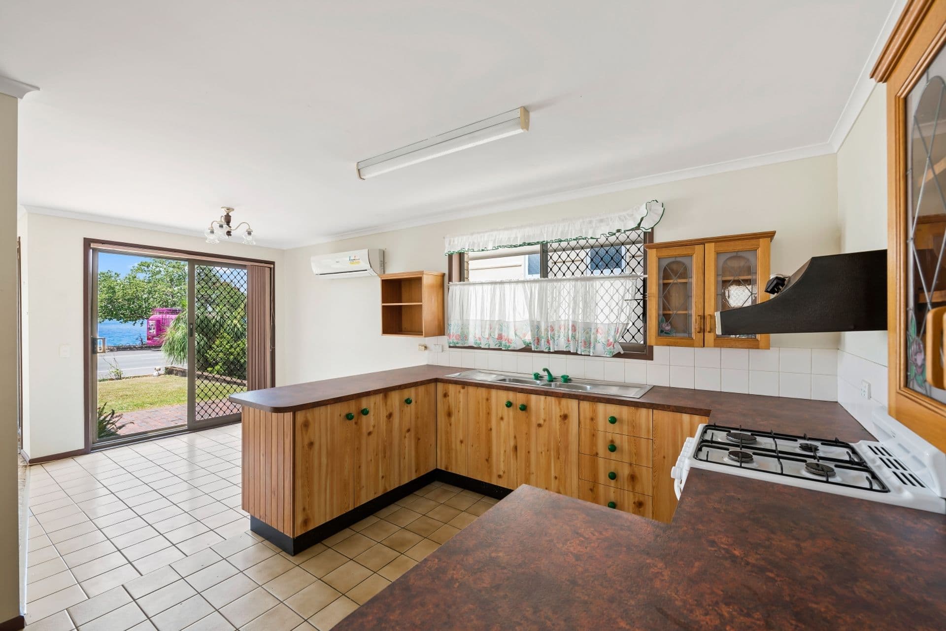 19 Bradman Avenue, Maroochydore, QLD, 4558, Maroochydore - Thumbnail 3