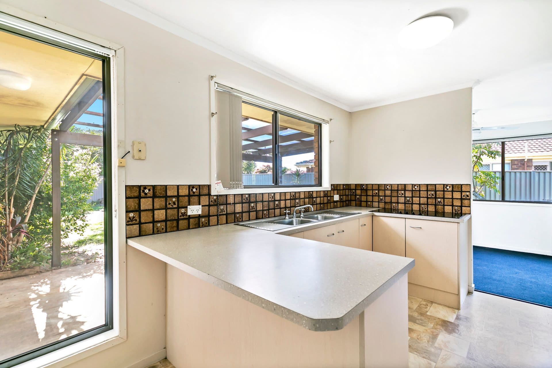 10 Bluebird Parade, Bokarina, QLD, 4575, Bokarina - Thumbnail 5