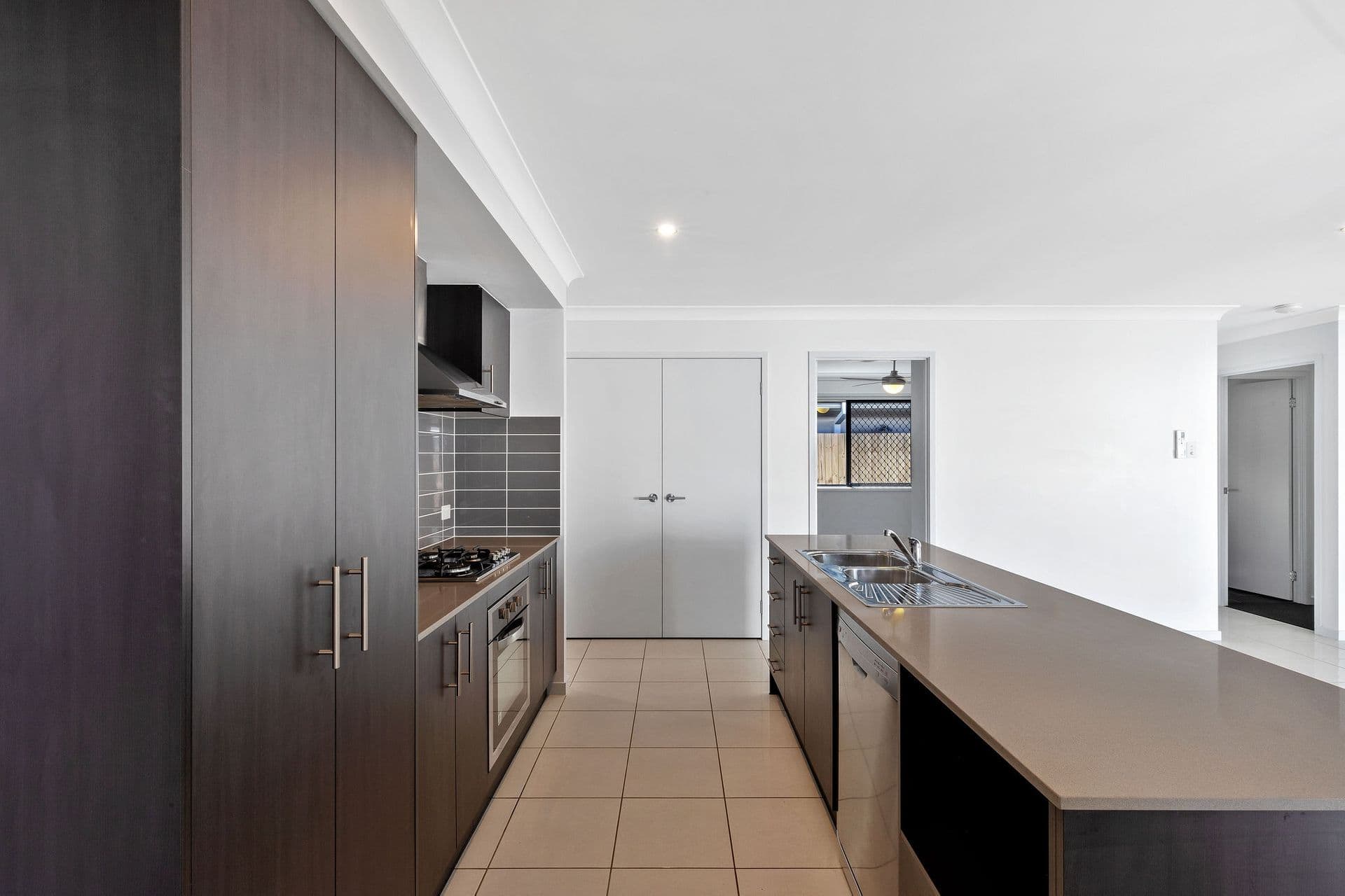25  Hideaway Street, Birtinya, QLD, 4575, Birtinya - Thumbnail 5