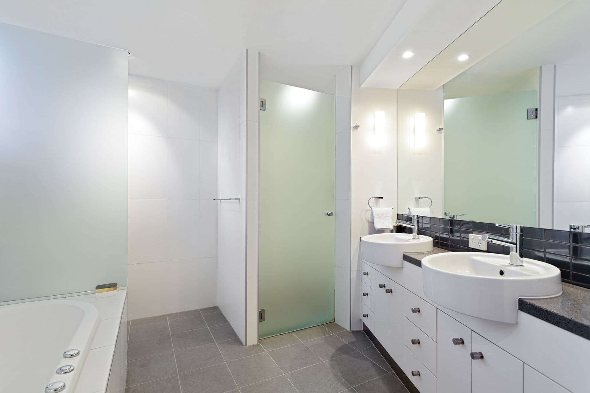 1/128  Duporth Avenue, Maroochydore, QLD, 4558, Maroochydore - Thumbnail 7