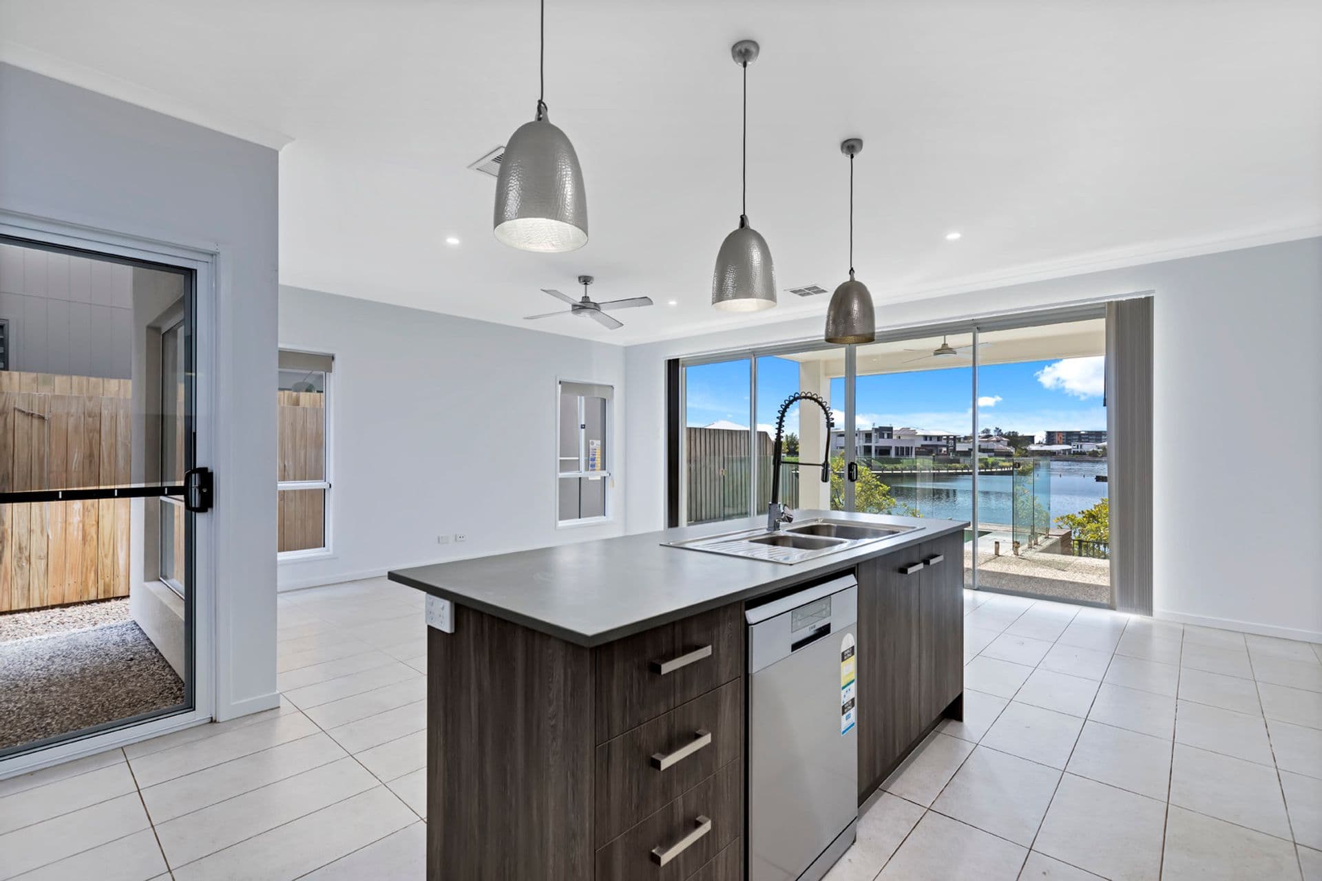 20 Reflection Crescent, Birtinya, QLD, 4575, Birtinya - Thumbnail 4